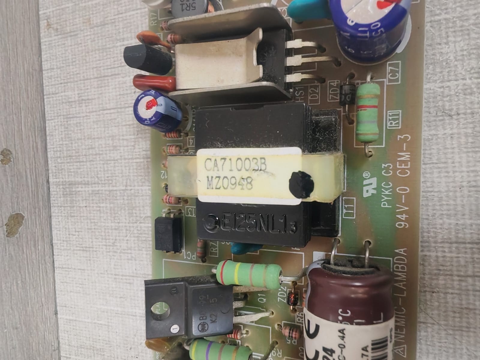NEMIC-LAMBDA PYKC C3 94V-0 CEM-3 NEMIC-LAMBDA PYKC C3 94V-0 CEM-3 CIRCUIT BOARD 7