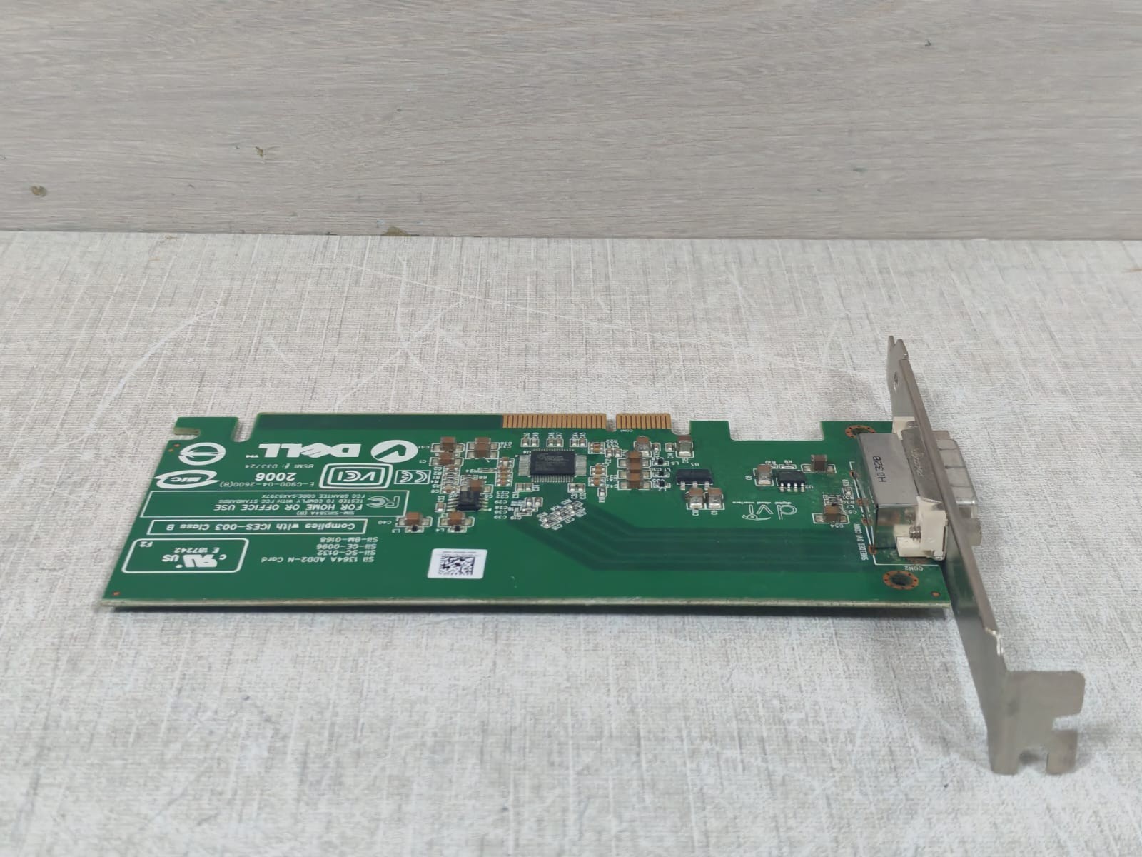 Dell E-G900-04-2600(B) DELL E-G900-04-2600(B) Digital Visual Interface 6