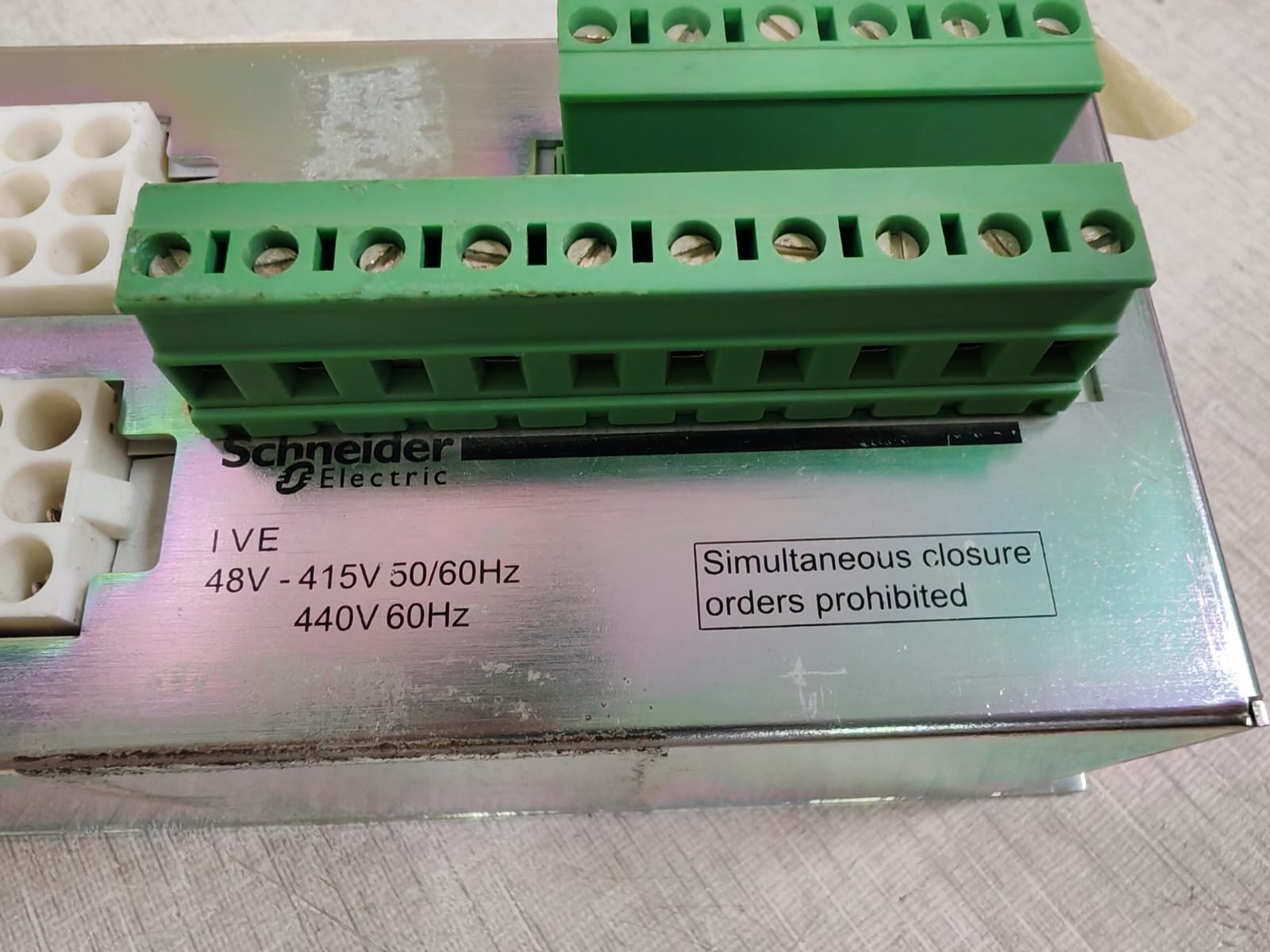 Schneider Electric 29352 SCHNEIDER ELECTRIC 29352 IVE ELECTRICAL INTERLOCKING VOLTAGE 48-415VAC 6