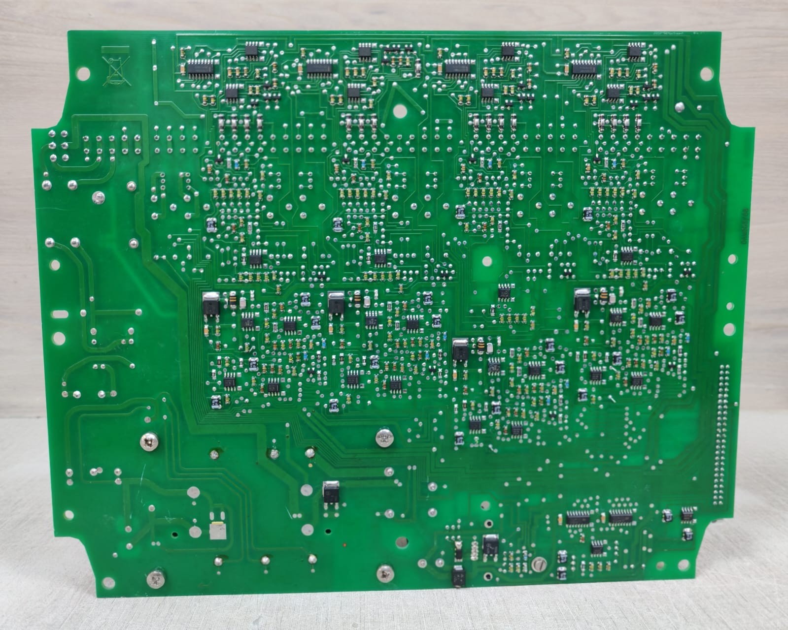 UNKNOWN 6151371 C 6151371 C / 6451403 Printed Circuit Board 2
