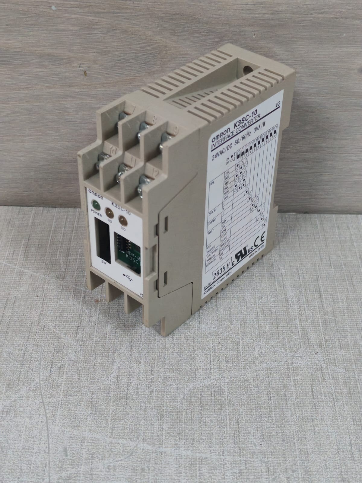 Omron K3SC-10 OMRON K3SC-10 INTERFACE CONVERTER 24VAC/DC 5