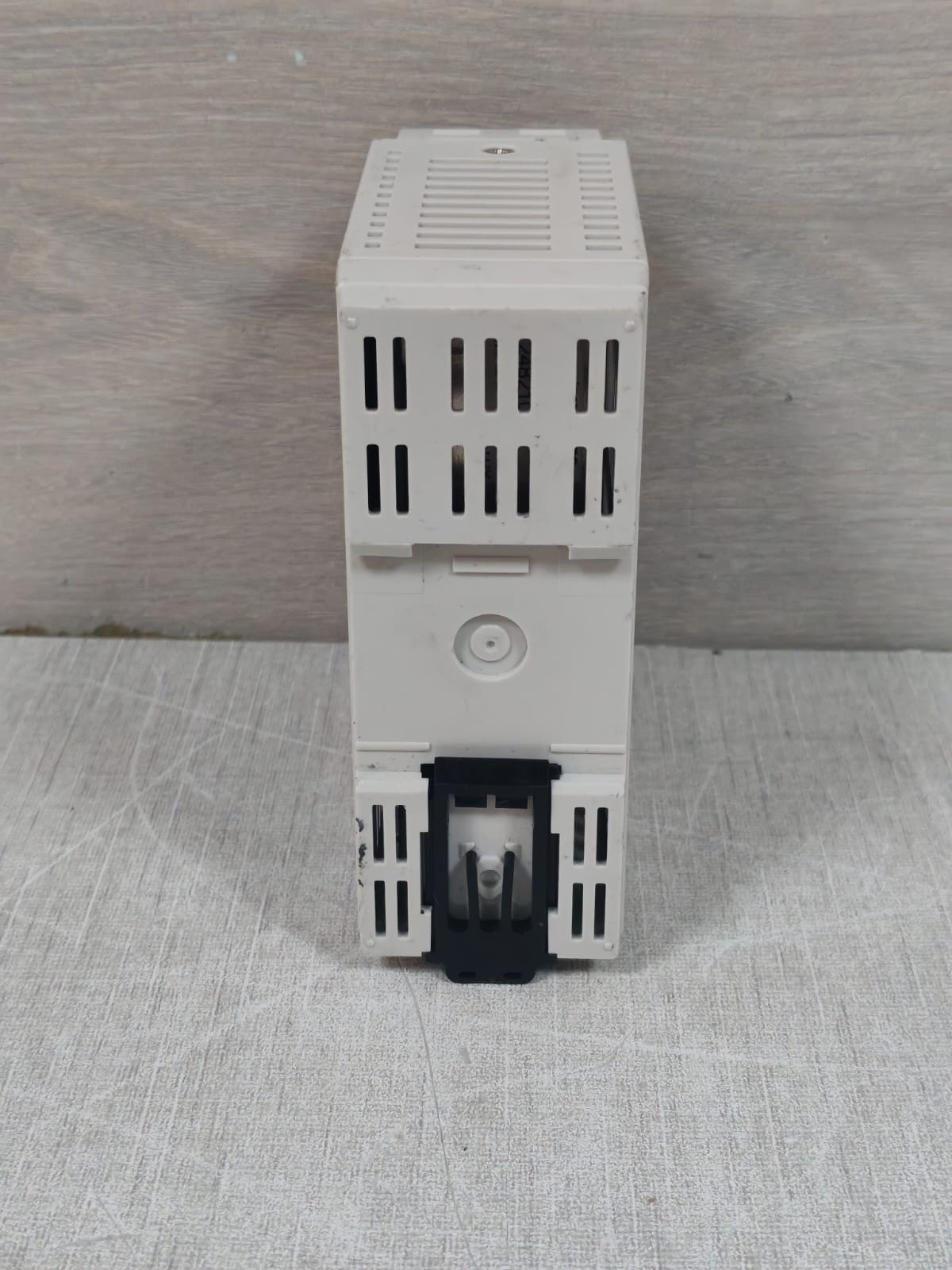 Keyence MS2-H50 2.1A KEYENCE MS2-H50 2.1A SWITCHING POWER SUPPLY 100V-240VAC 9