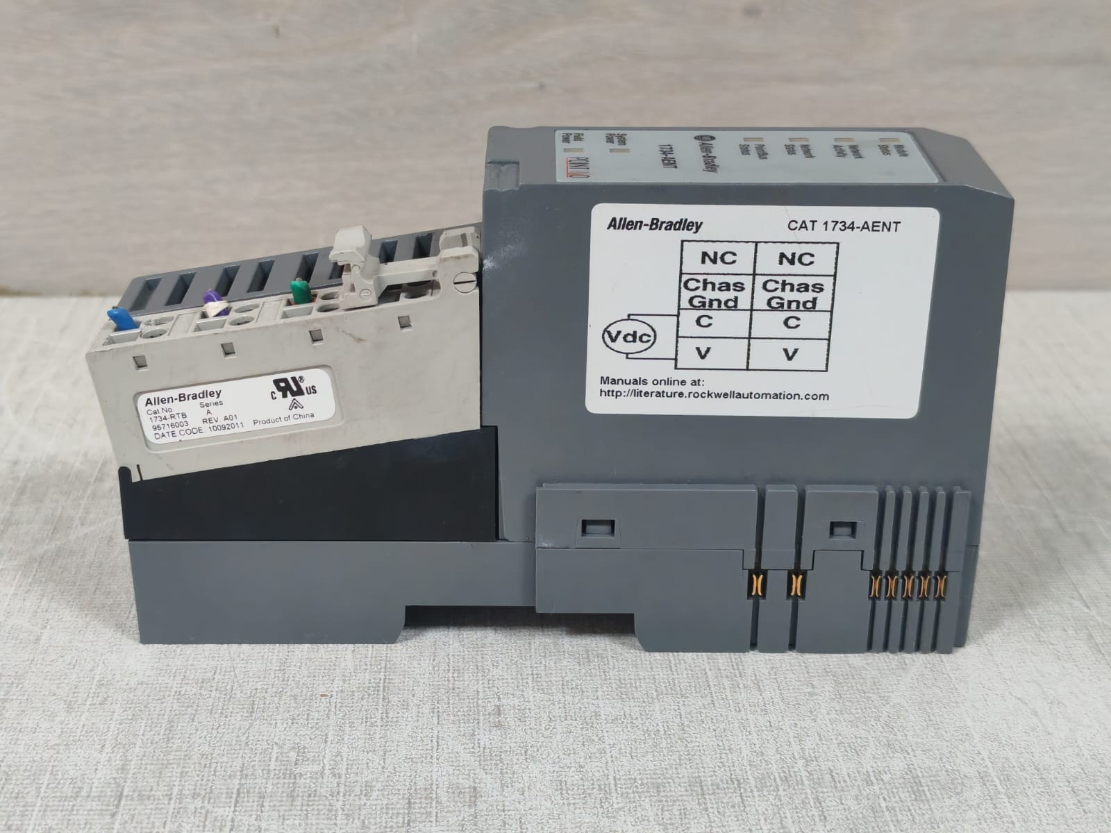 Allen-Bradley 1734-AENT A SER.A F/W3.009 ALLEN BRADLEY 1734-AENT / 1734-AENT A SER.A F/W3.009 ETHERNET NETWORK ADAPTER 8