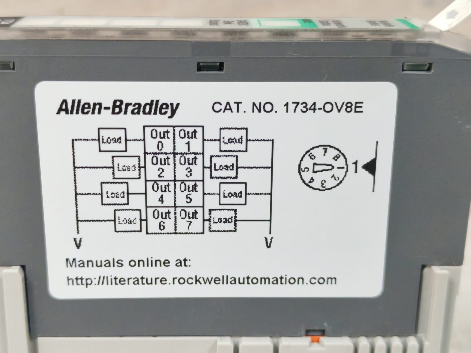 Allen-Bradley PN-124917 SER.C REV.A01 F/W 30.022 ALLEN-BRADLEY 1734-0V8E PN-124917 SER.C REV.A01 F/W 3.022 MODULE 7