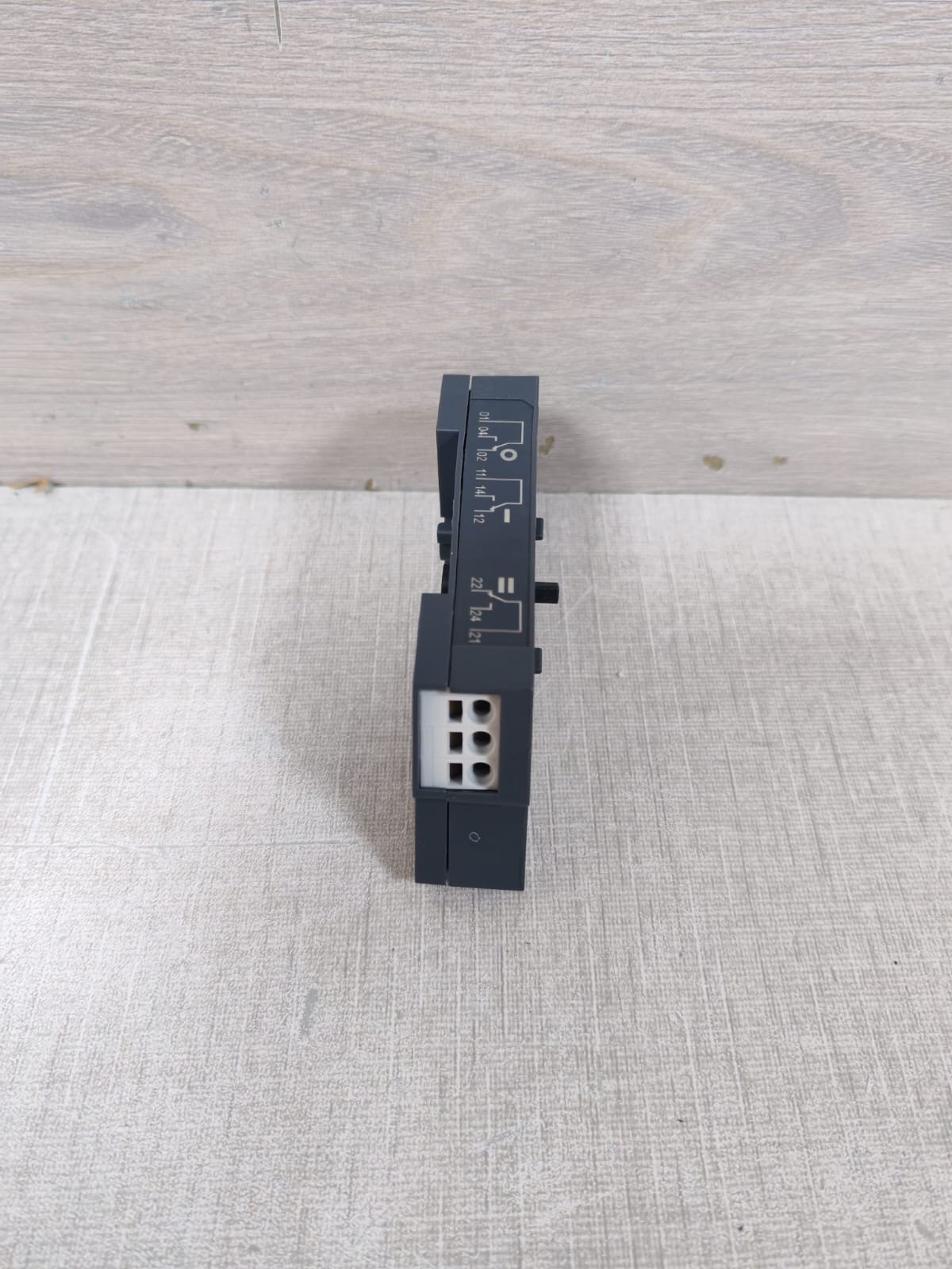 Socomec SOCOMEC 13091001 SOCOMEC 13091001 AUXILIARY CONTACT 7
