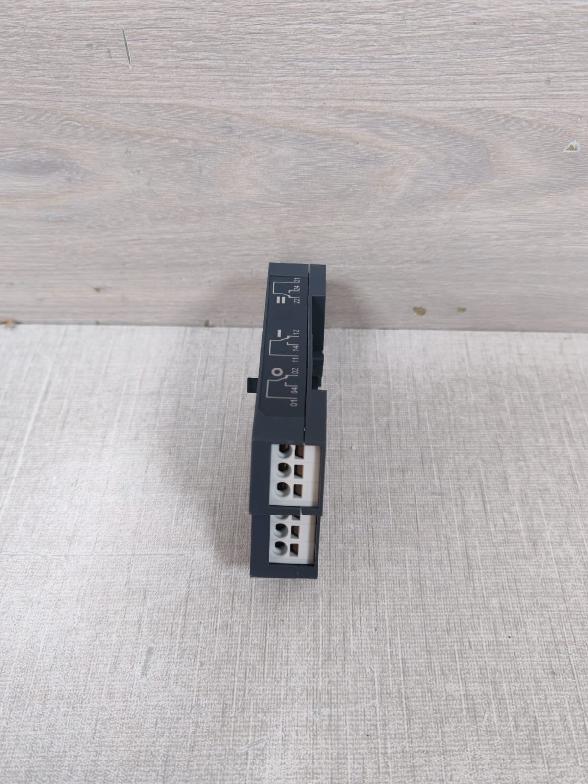 Socomec SOCOMEC 13091001 SOCOMEC 13091001 AUXILIARY CONTACT 8
