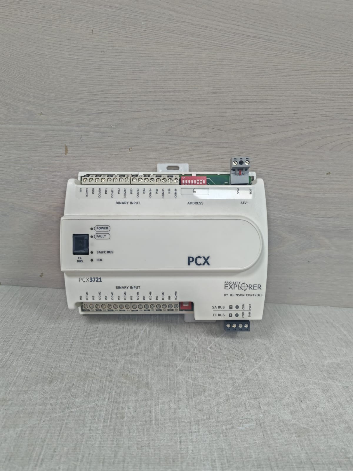 Johnson Controls PCX3721-0 JOHNSON CONTROLS FX-PCX3721-0 REV.M VER 6.2 EXPANSION INPUT/OUTPUT MODULE 2
