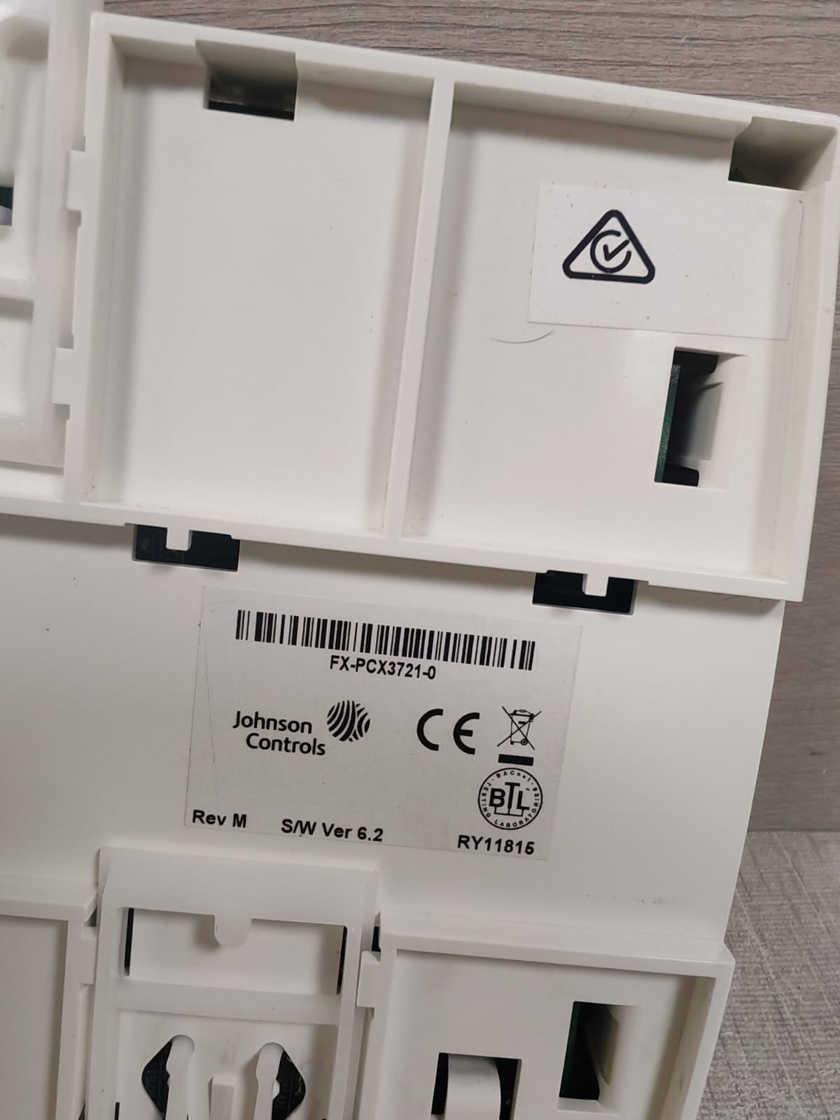 Johnson Controls PCX3721-0 JOHNSON CONTROLS FX-PCX3721-0 REV.M VER 6.2 EXPANSION INPUT/OUTPUT MODULE 4