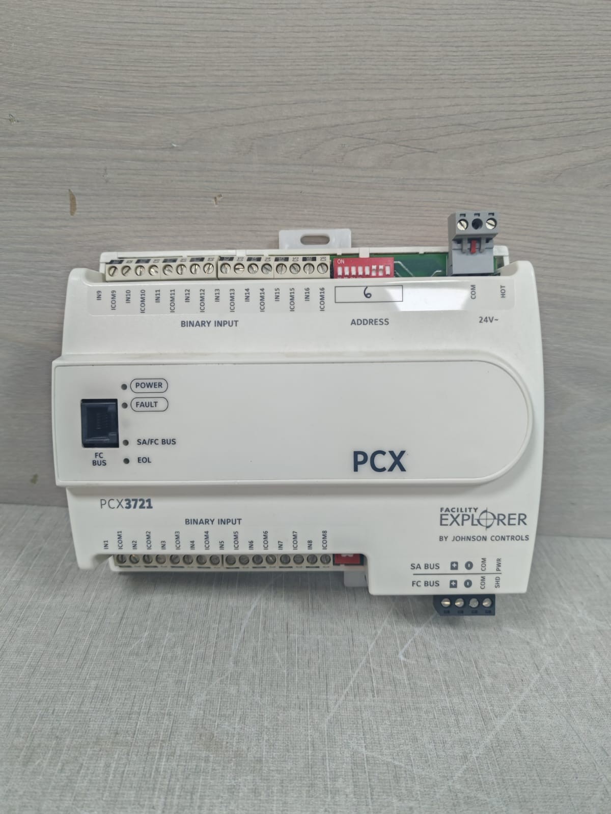 JOHNSON CONTROLS FX-PCX3721-0 REV.M VER 6.2 EXPANSION INPUT/OUTPUT MODULE