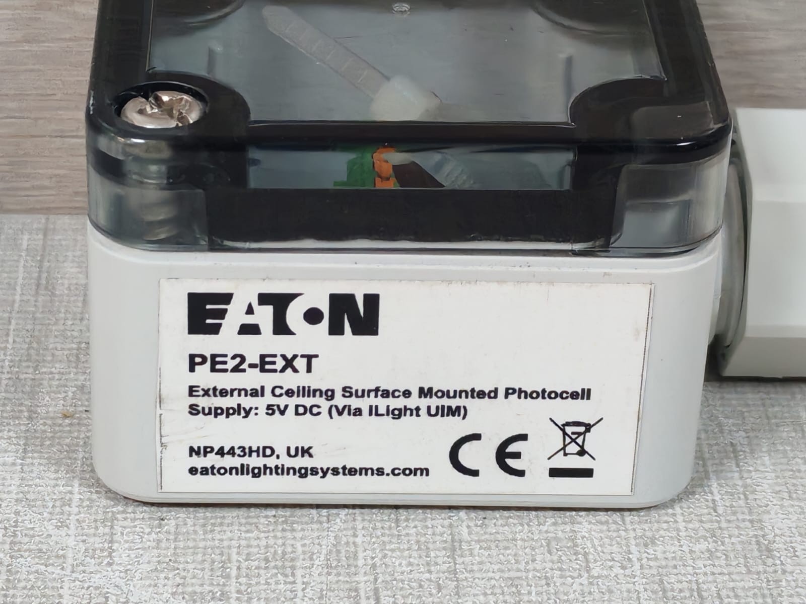 Eaton EATON PE2-EXT Eaton PE2-EXT Photocell External Surface Mount 3