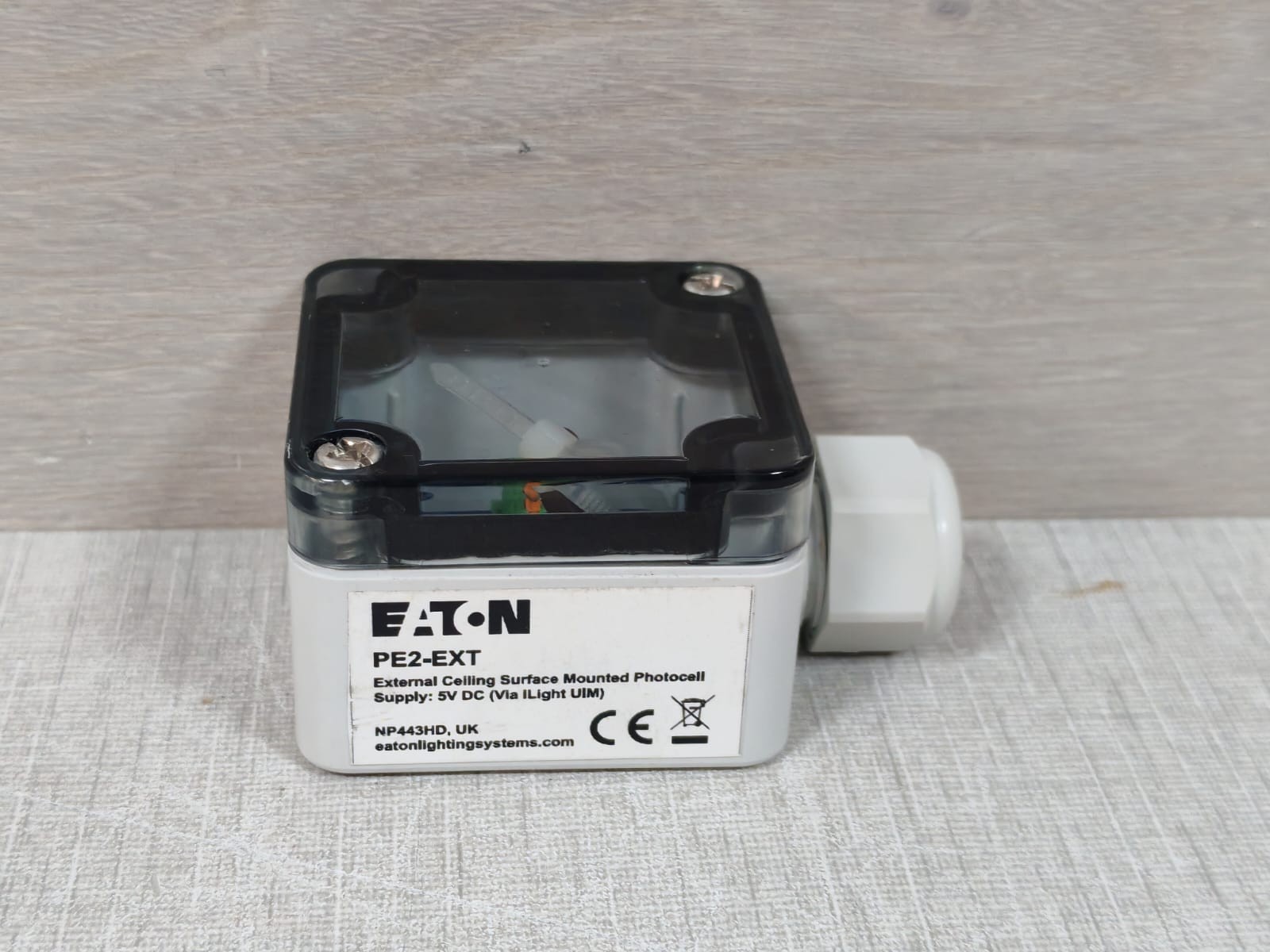 Eaton EATON PE2-EXT Eaton PE2-EXT Photocell External Surface Mount 4