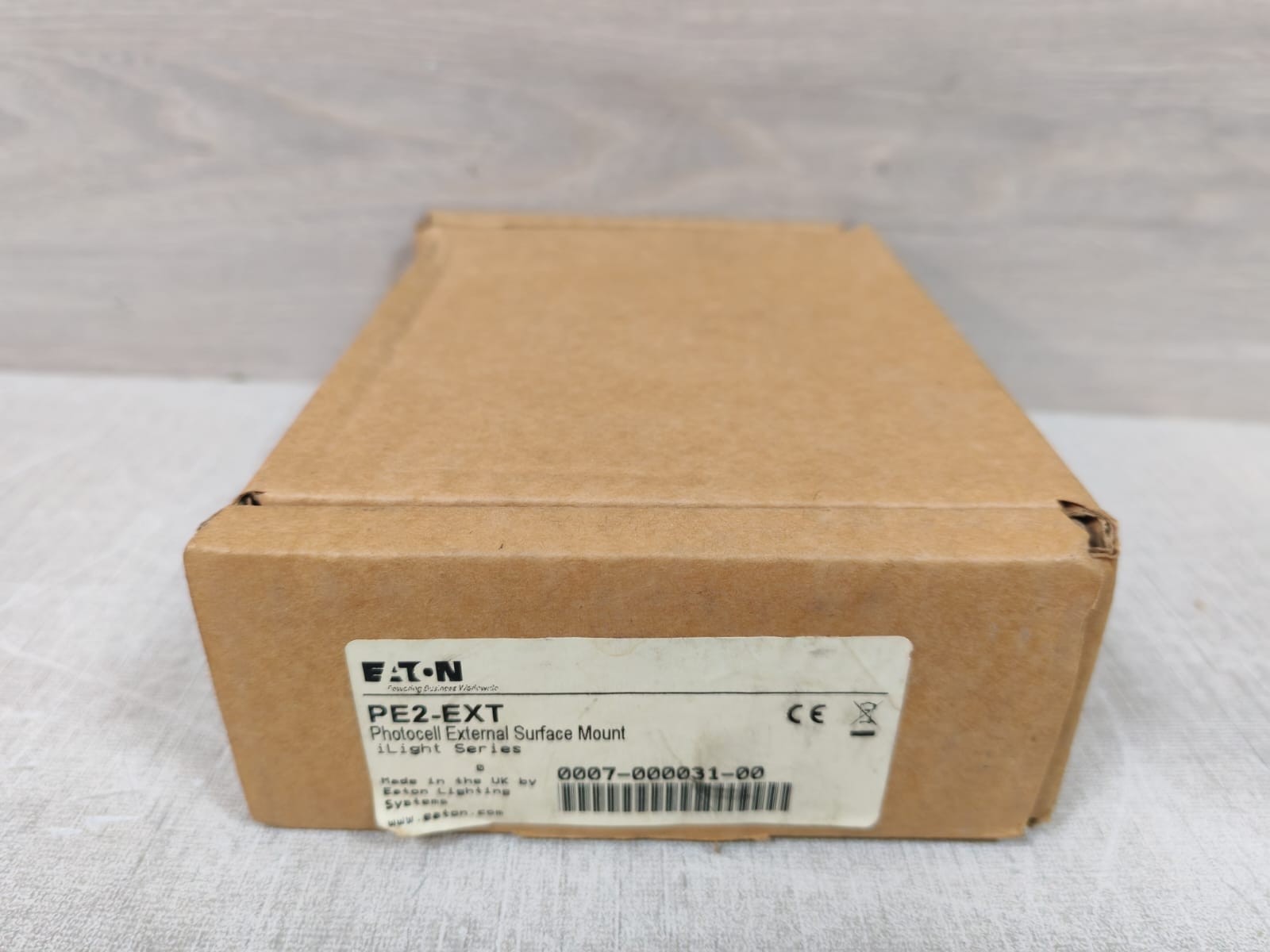 Eaton EATON PE2-EXT Eaton PE2-EXT Photocell External Surface Mount 9