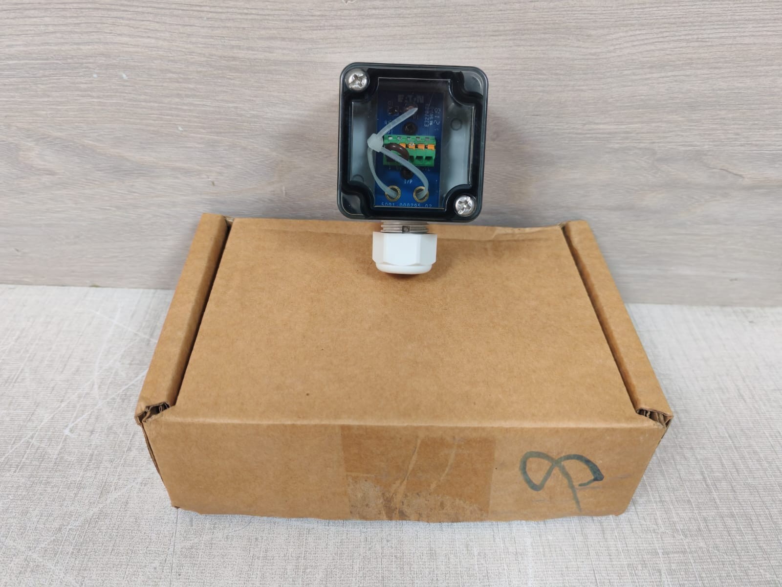 Eaton PE2-EXT Photocell External Surface Mount