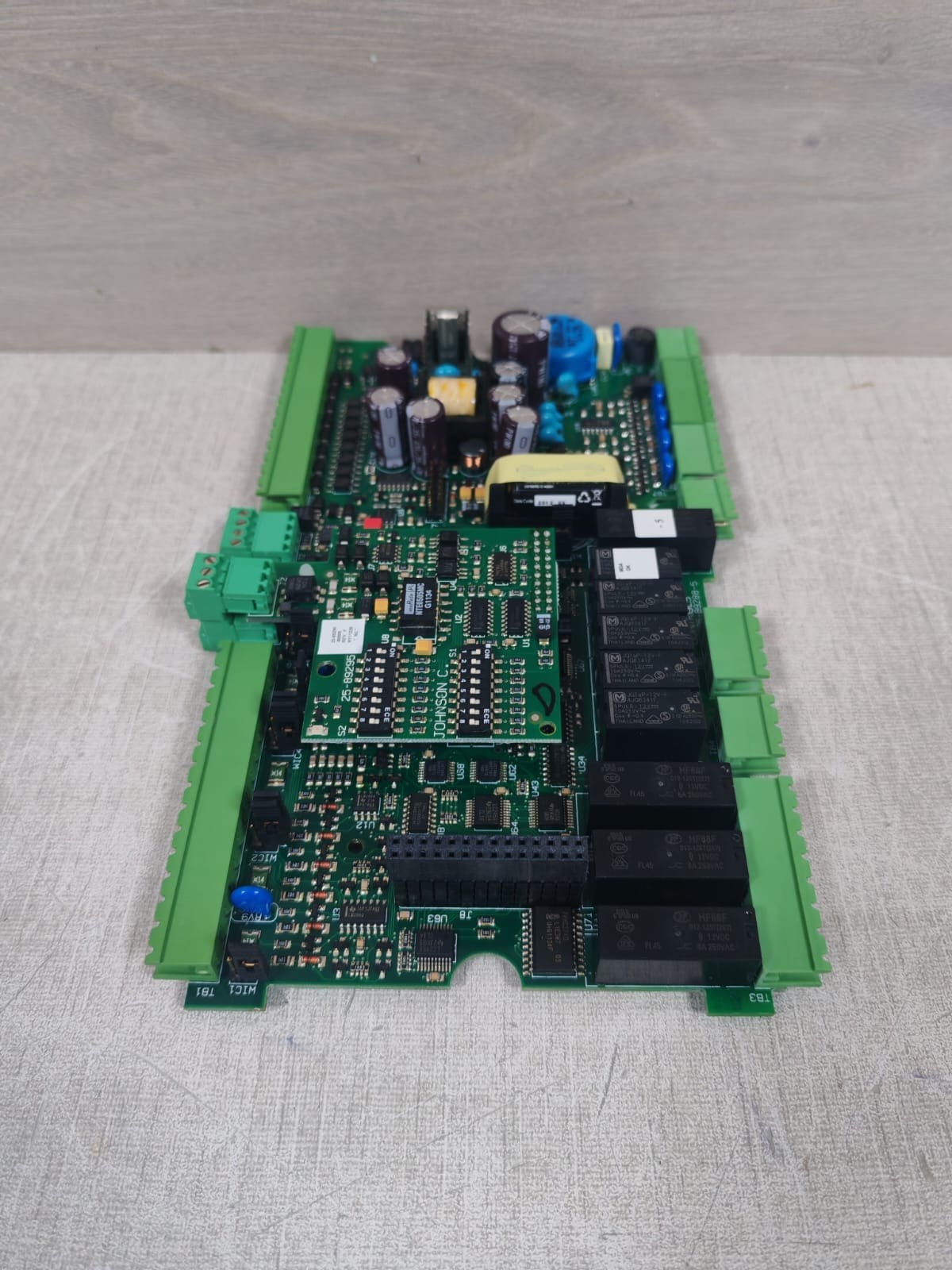 Johnson Controls LP-FX16X51-000C/ 25-89288-5/25-89295 JOHNSON CONTROLS LP-FX16X51-000C/ 25-89288-5/25-89295 MOTHER BOARD 2