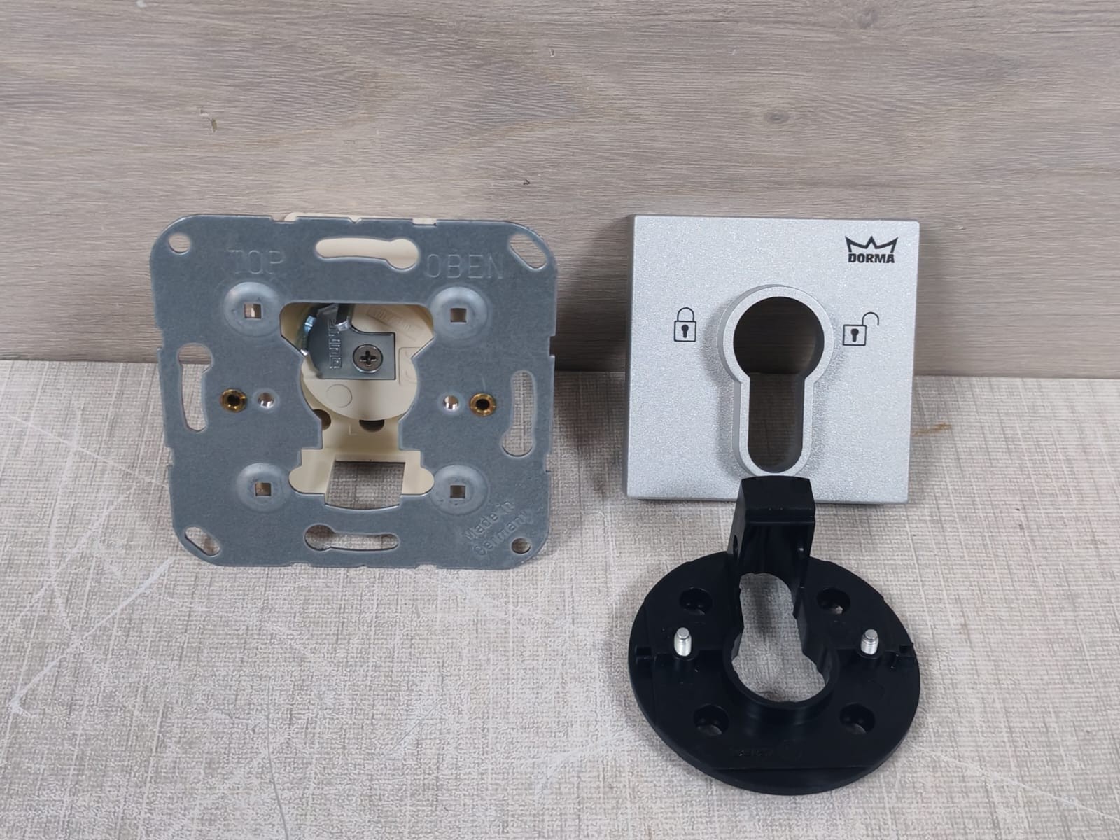 GIRA GIRA-0492-23 GIRA 0492 23 System 55,Aluminum Cover Key Switch Dorma 56330701 3