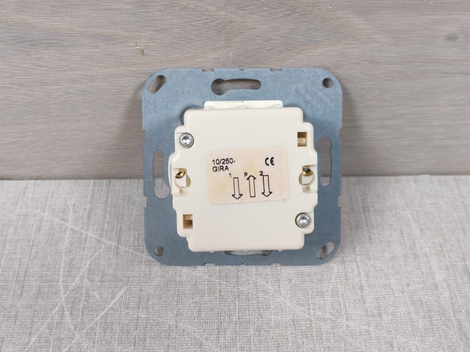 GIRA GIRA-0492-23 GIRA 0492 23 System 55,Aluminum Cover Key Switch Dorma 56330701 6