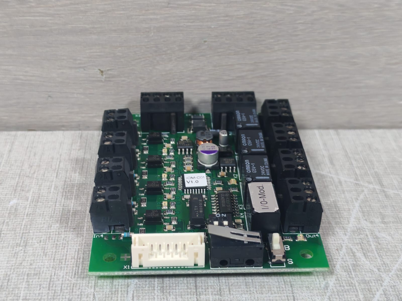 Dorma 19357200 Dorma IOM-C01 Input/Output Module DCW 19357200 6