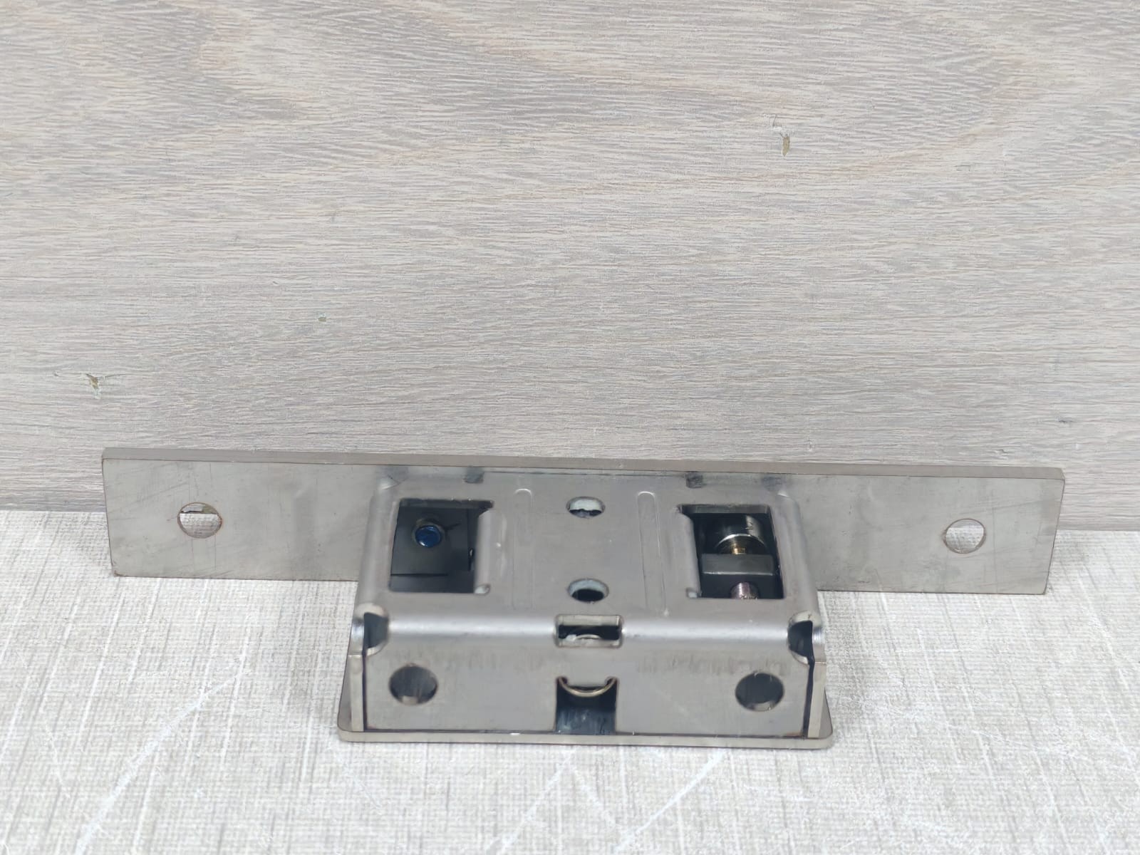 DORMA TV-Z 510 DORMA TV-Z 510 Latch Lock 9