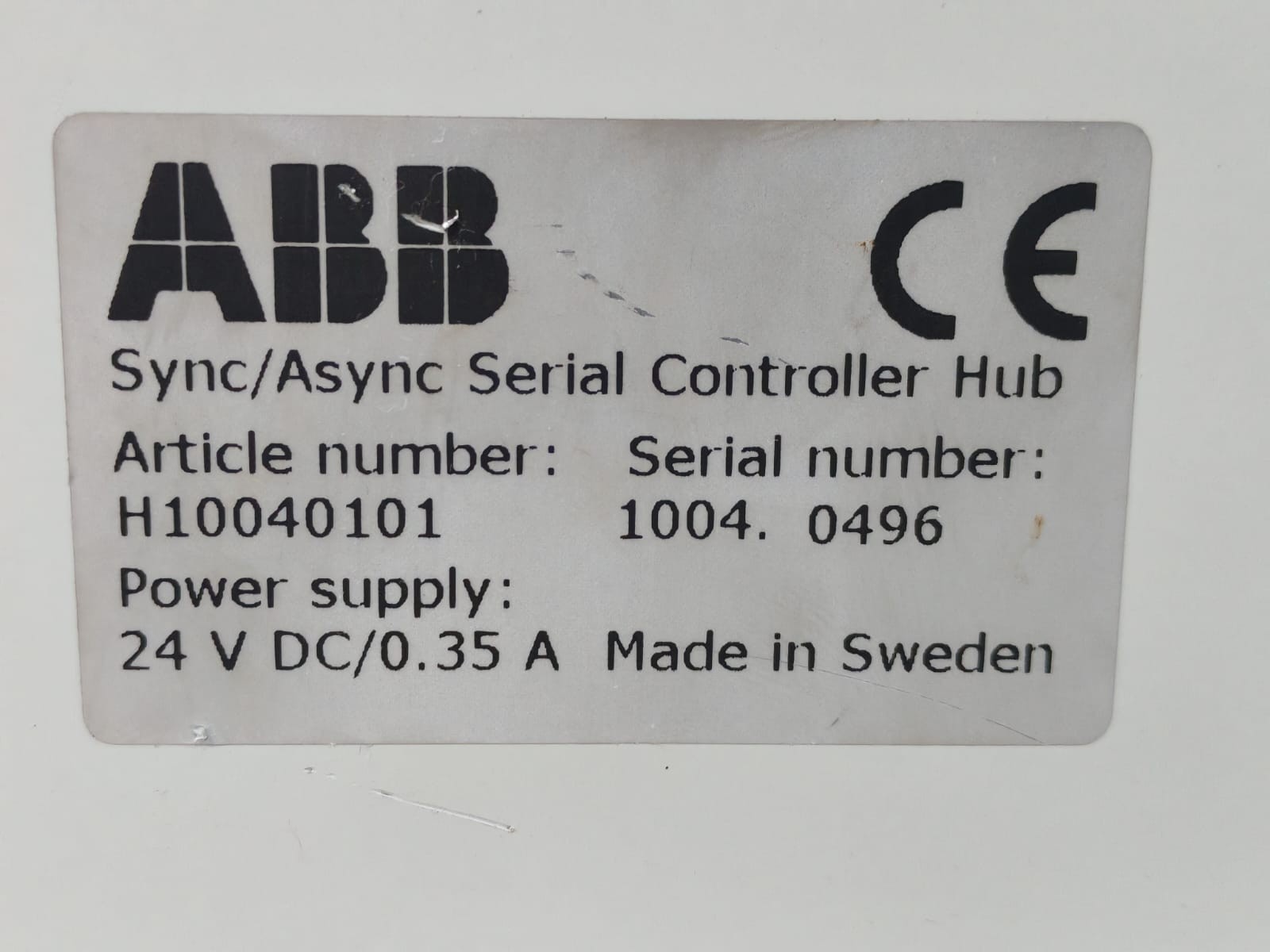 ABB H10040101 ABB H10040101 SYNC/ASYNC SERIAL CONTROLLER HUB 24VDC 8