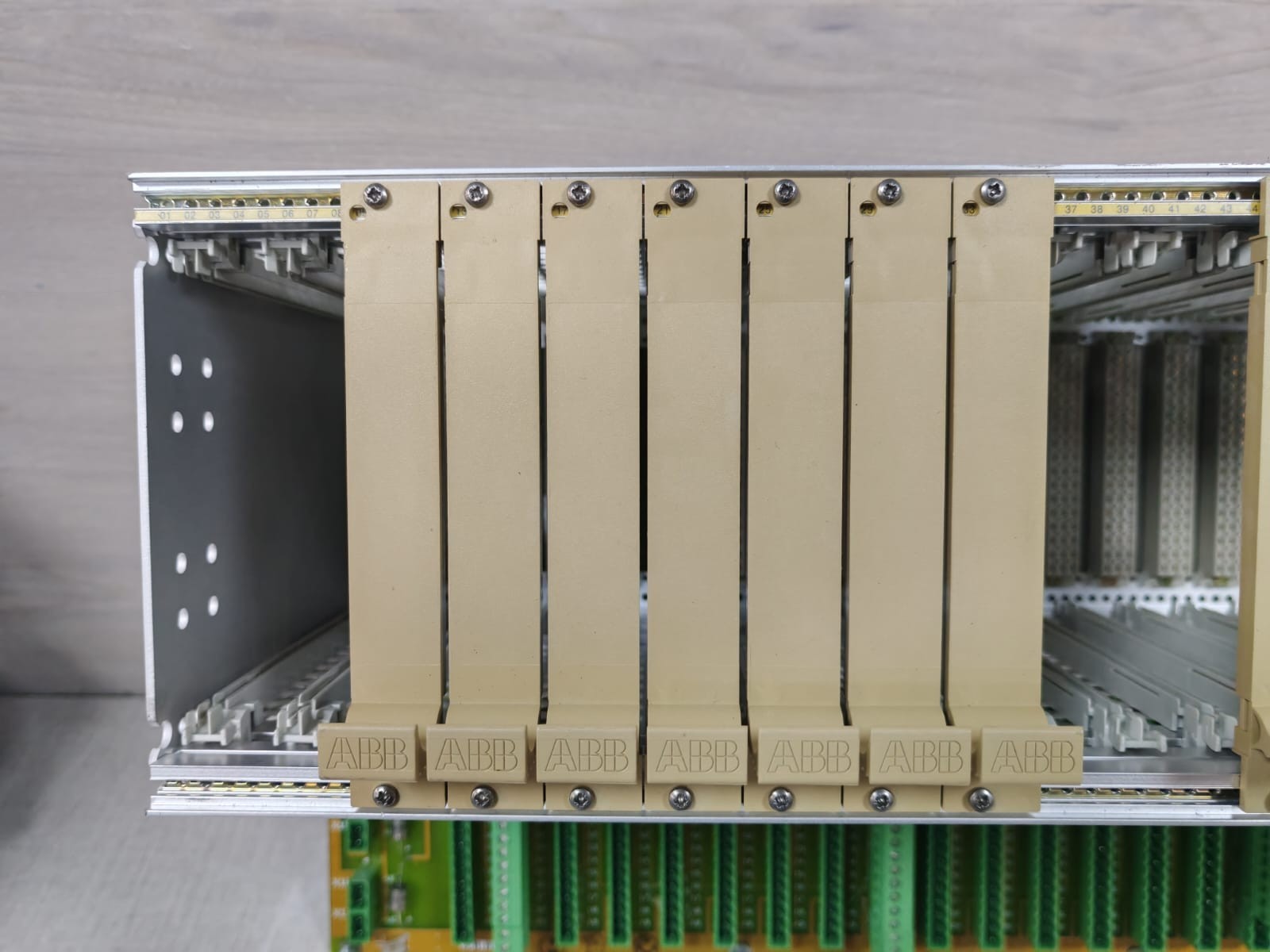 Unbranded GSNE003100R0041 / GSNE003111 ABB 23TP21B GSNE003100R0041 / GSNE003111 RACK ONLY 4