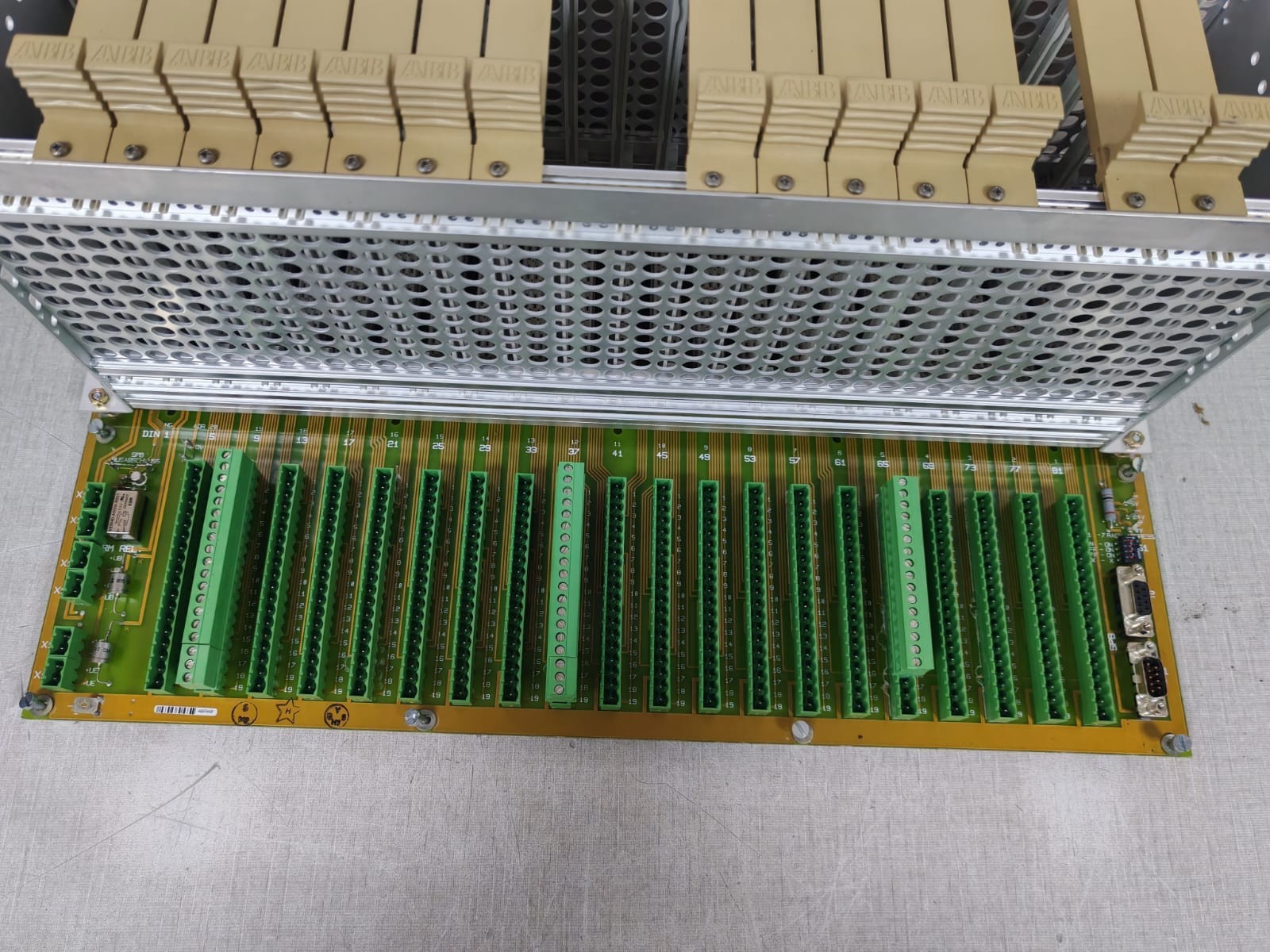Unbranded GSNE003100R0041 / GSNE003111 ABB 23TP21B GSNE003100R0041 / GSNE003111 RACK ONLY 10
