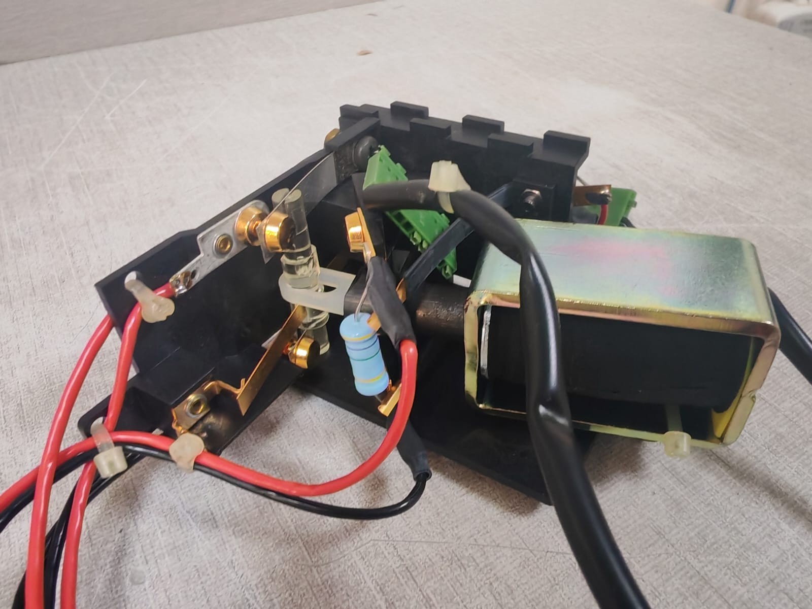 UNKNOWN HV SWITCH LIFEPAK Shock Relay Discharge Assembly HV Switch 4