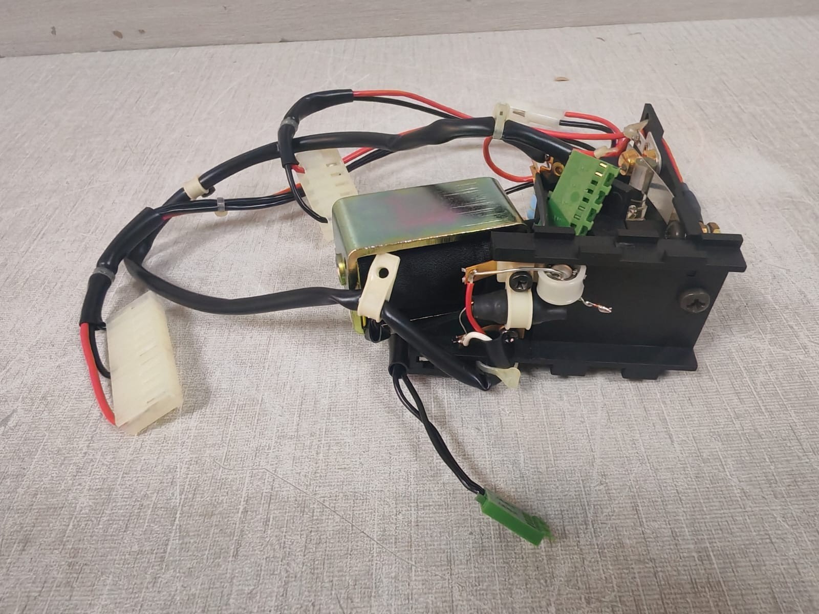 UNKNOWN HV SWITCH LIFEPAK Shock Relay Discharge Assembly HV Switch 7