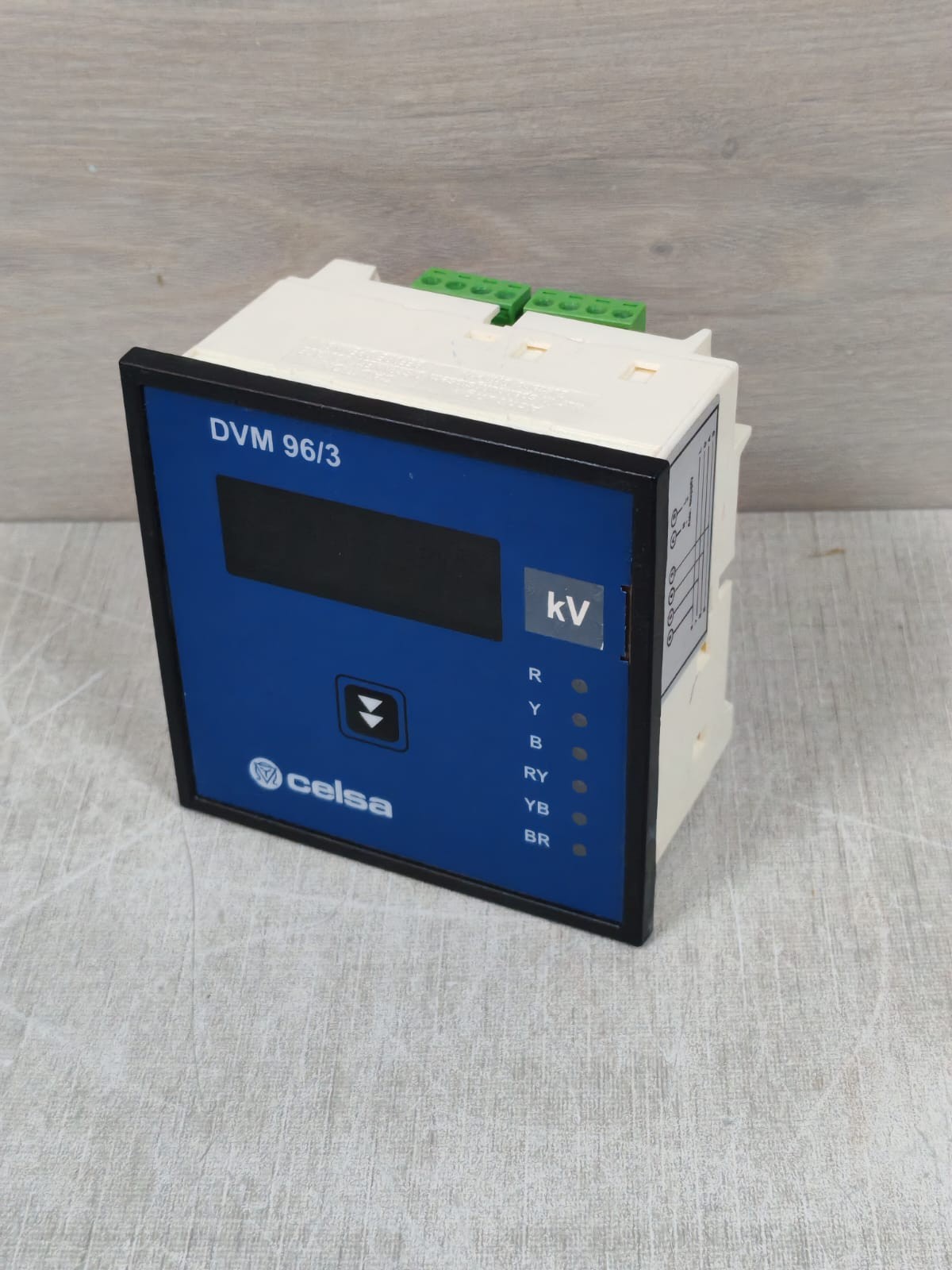 CELSA DAM 96/3 CELSA DVM 96/3 AC VOLTMETER 48VDC 5