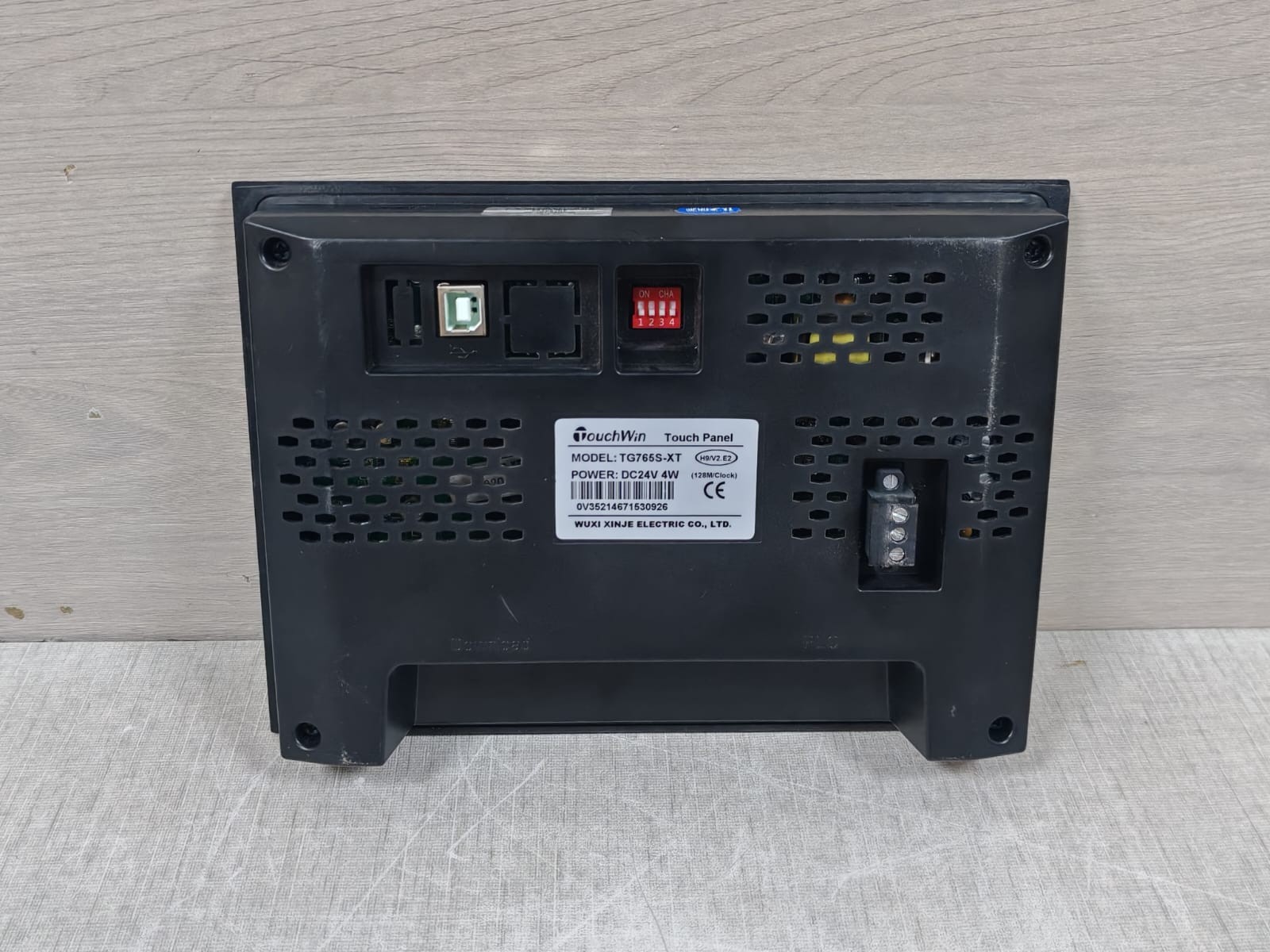 Xinje TG765S-XT XINJE TouchWin TG765S-XT Touch Panel H9/V2.E2 3