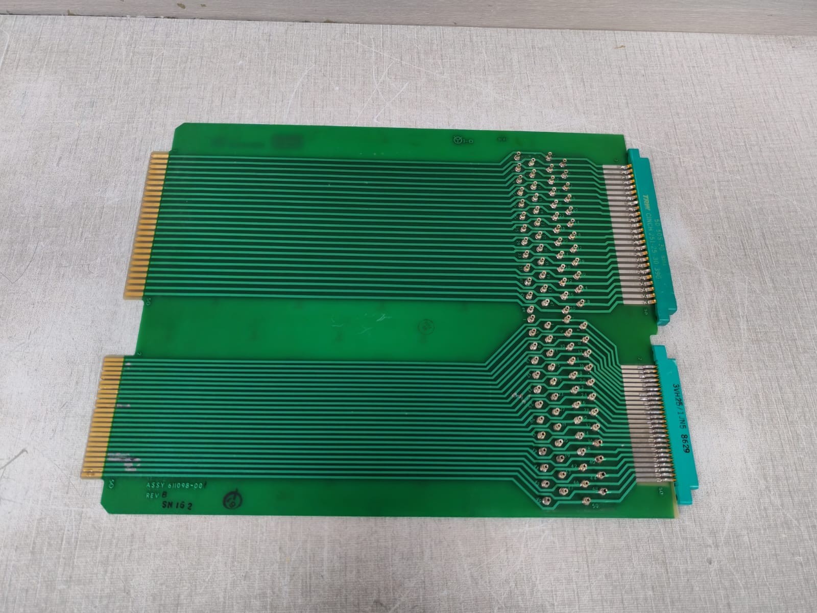 SCI 611098-00 / 612098-0001 SCI 611098-00 / 612098-0001 REV. E ASSY PCB 10