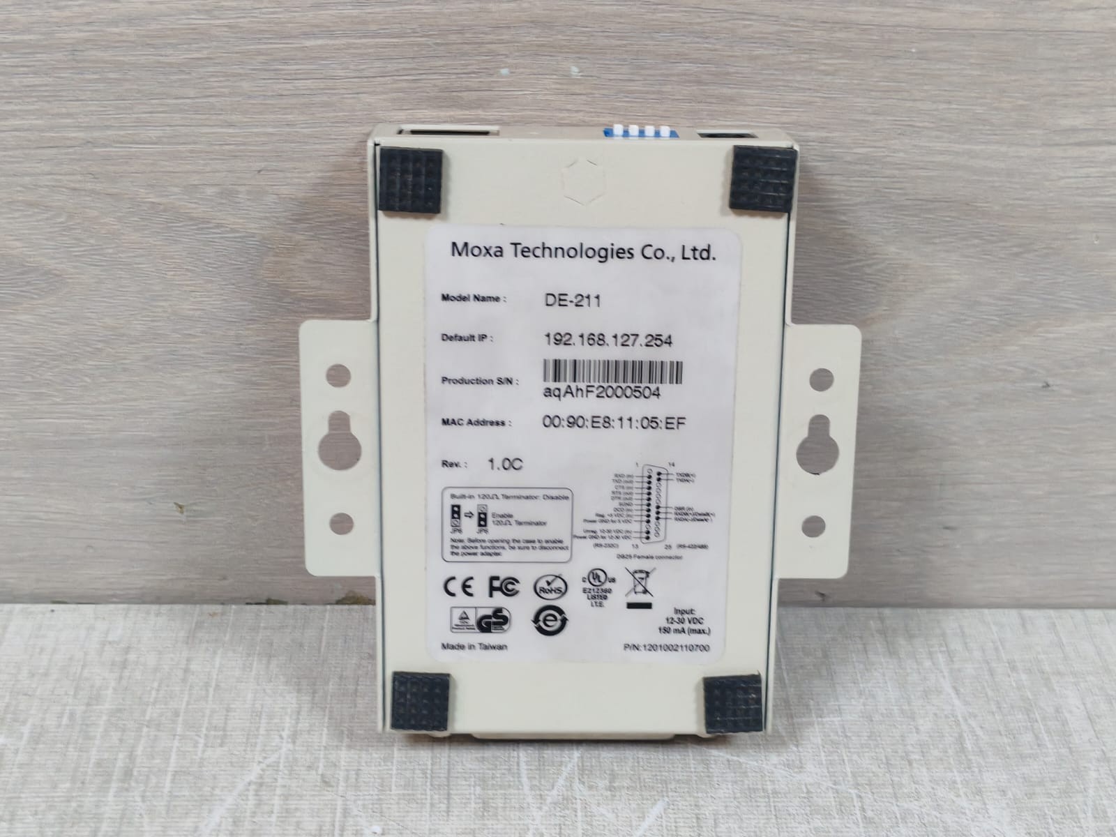 Moxa DE-211 Moxa NPort Express DE-211 REV.1.0C RS-232/422/485 Device Server 6