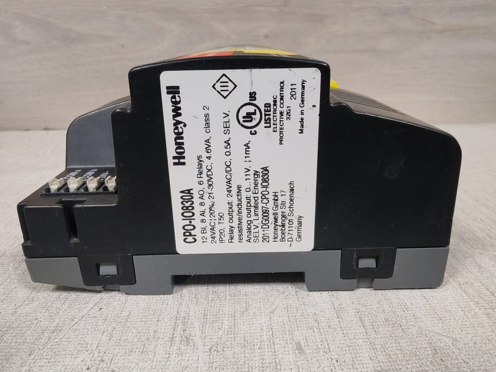 Honeywell CPO-IO830A / MU1B-0463GE51 Honeywell CPO-IO830A / MU1B-0463GE51 ComfortPoint Open 7