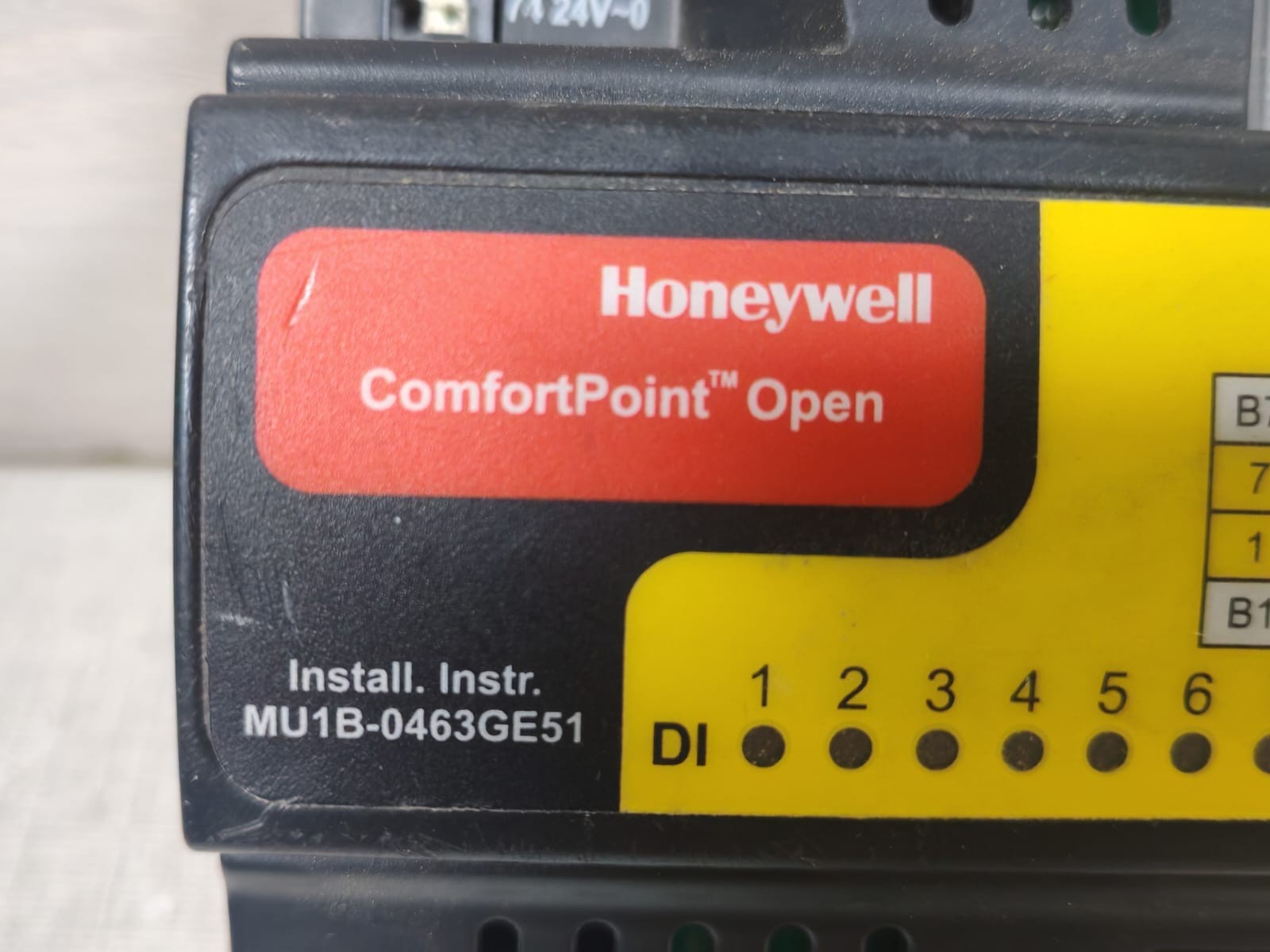 Honeywell CPO-IO830A / MU1B-0463GE51 Honeywell CPO-IO830A / MU1B-0463GE51 ComfortPoint Open 8