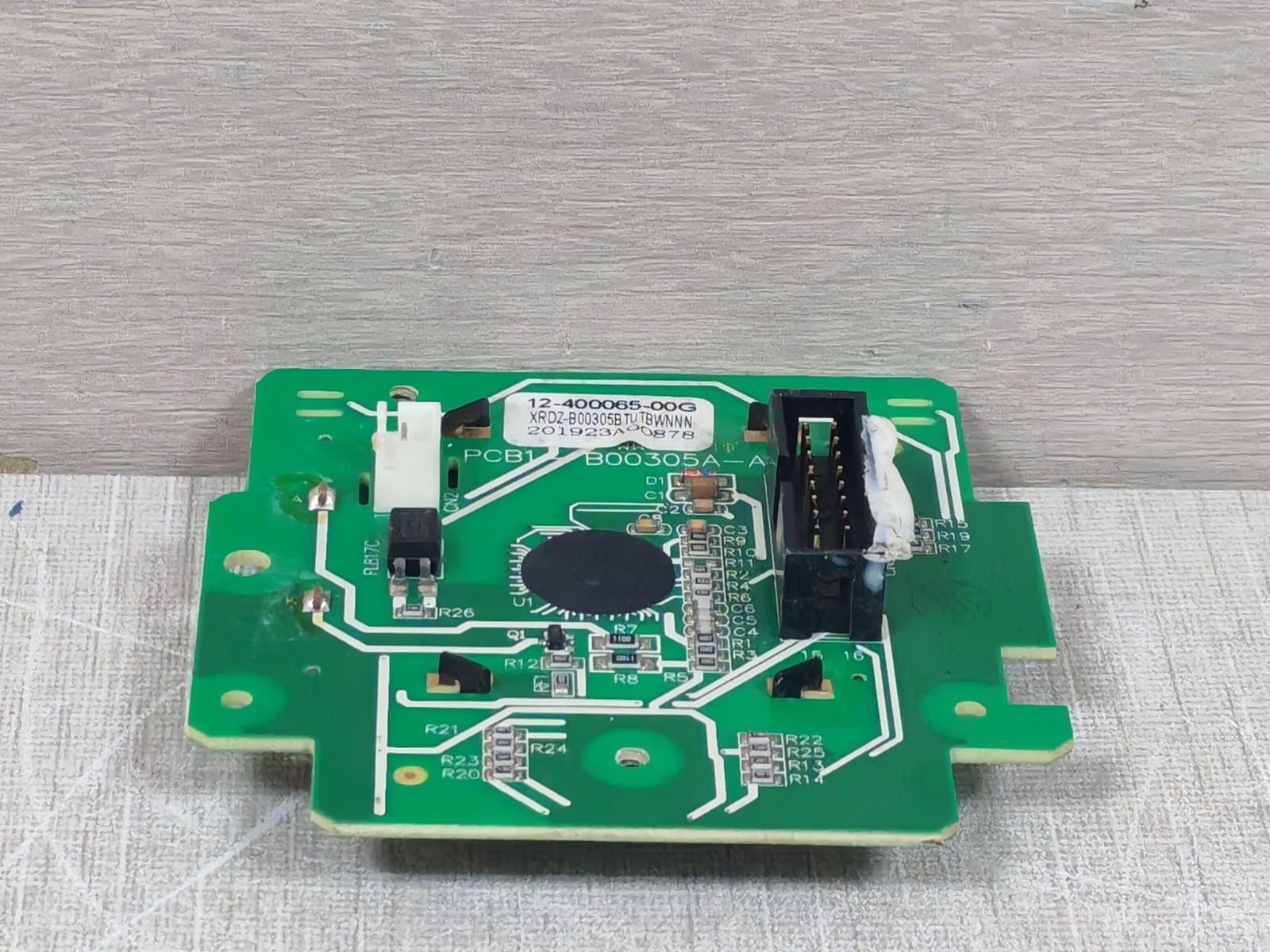 LCD B00305A-A0 PCB1-B00305A-A0 LCD DISPLAY XRDZ-B00305TUTBWNNN 8