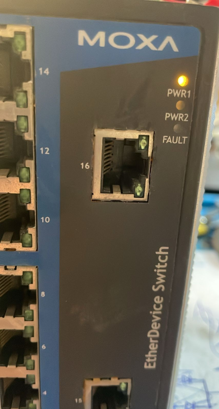 Moxa EDS-316 MOXA EDS-316 P/N 121003160500 REV.1.1 ETHERDEVICE SWITCH 2