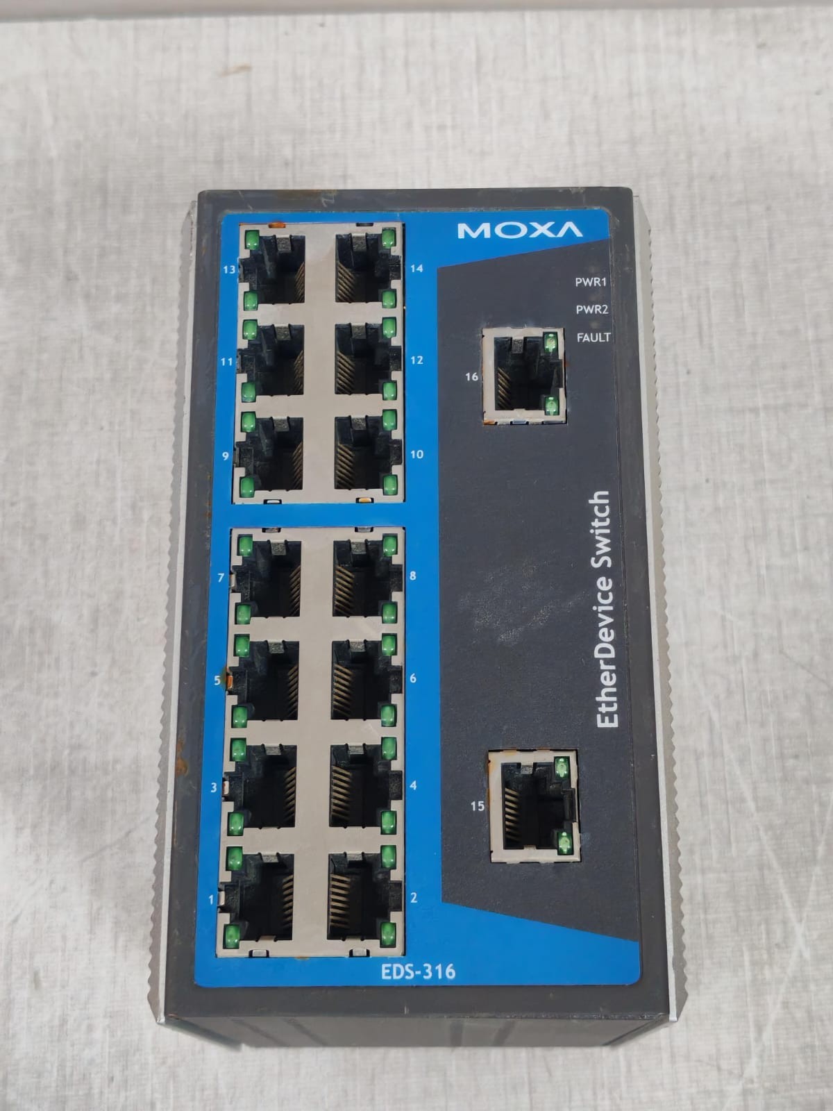 Moxa EDS-316 MOXA EDS-316 P/N 121003160500 REV.1.1 ETHERDEVICE SWITCH 8