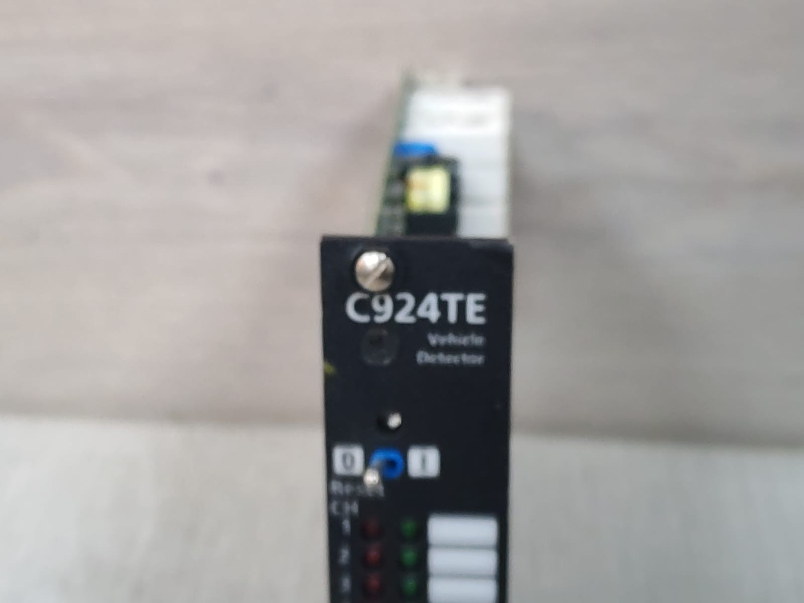 Global Traffic Technologies C924TE/924BE Global Traffic Technologies C924TE/924BE Vehicle Detector 78-8125-0042-5 Rev.E 2