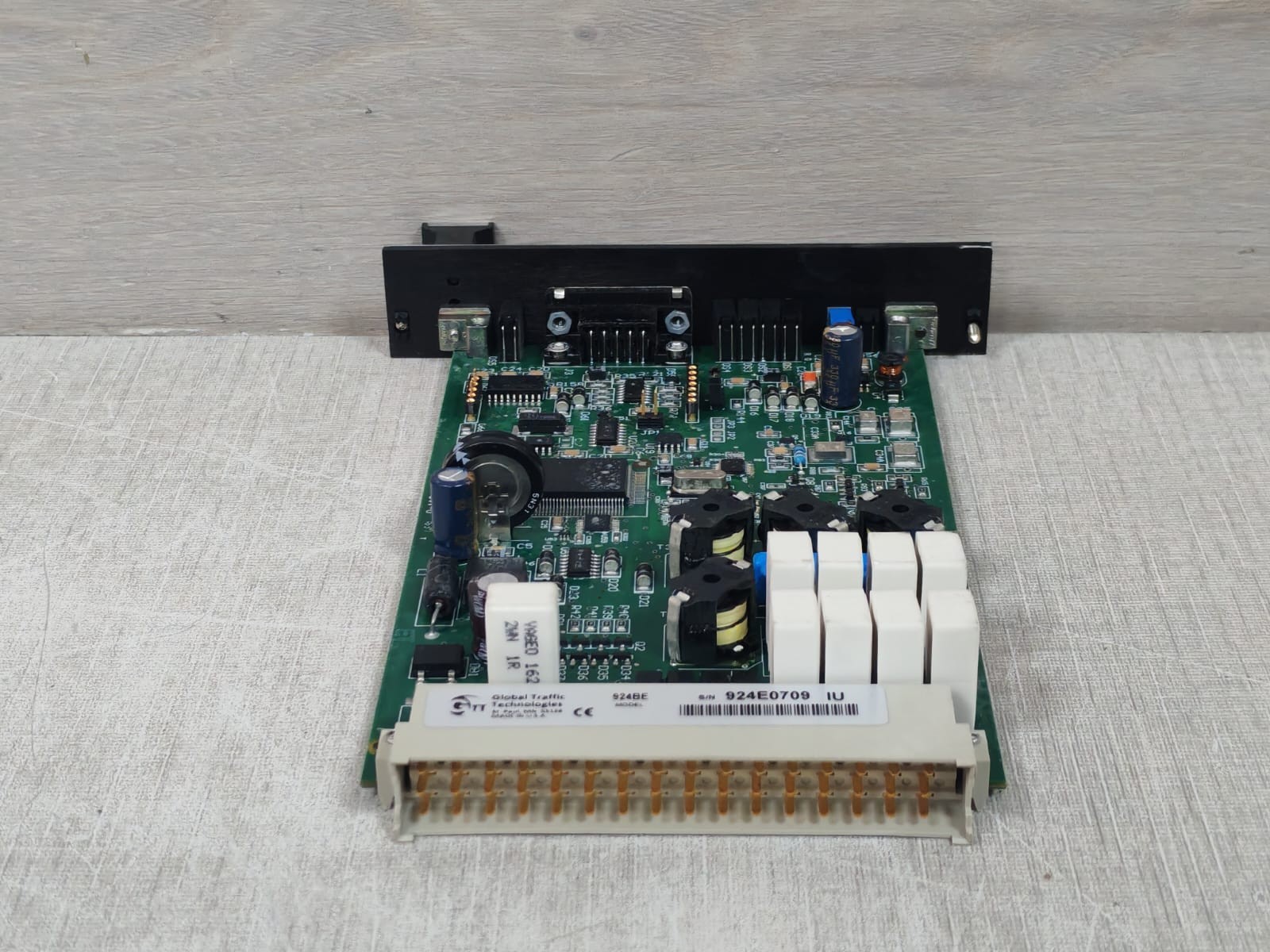 Global Traffic Technologies C924TE/924BE Global Traffic Technologies C924TE/924BE Vehicle Detector 78-8125-0042-5 Rev.E 5