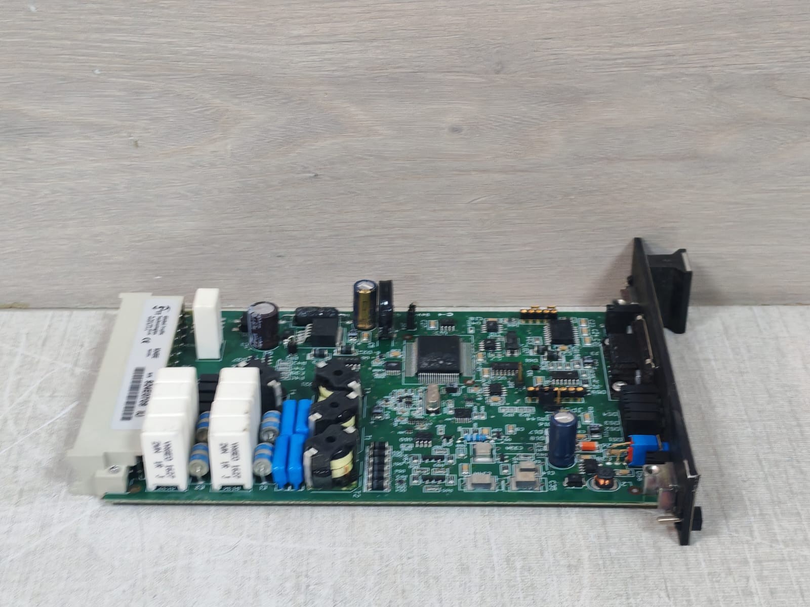Global Traffic Technologies C924TE/924BE Global Traffic Technologies C924TE/924BE Vehicle Detector 78-8125-0042-5 Rev.E 6