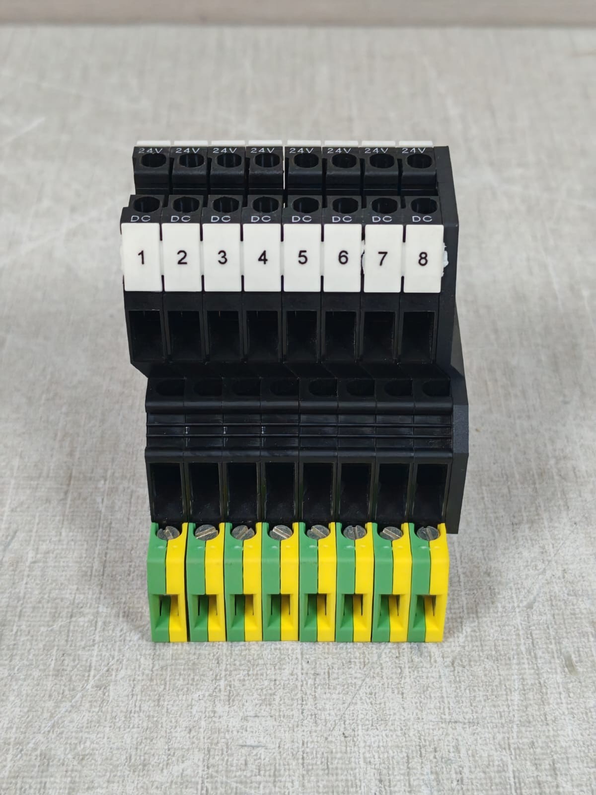 Phoenix Contact TT-SLKK5 PHOENIX CONTACT TT-SLKK5 MODULAR TERMINAL BLOCK 24DC 3