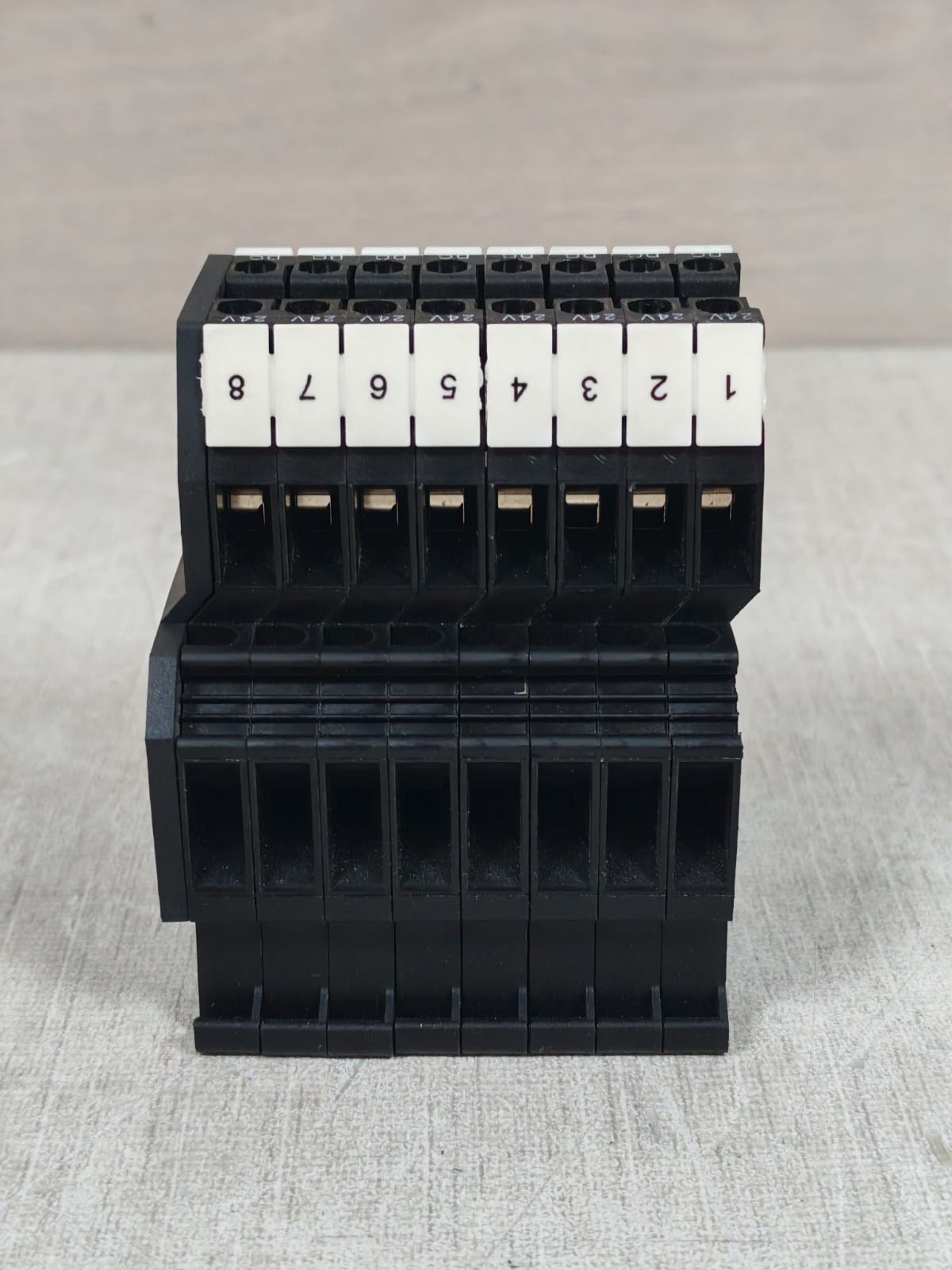 Phoenix Contact TT-SLKK5 PHOENIX CONTACT TT-SLKK5 MODULAR TERMINAL BLOCK 24DC 8