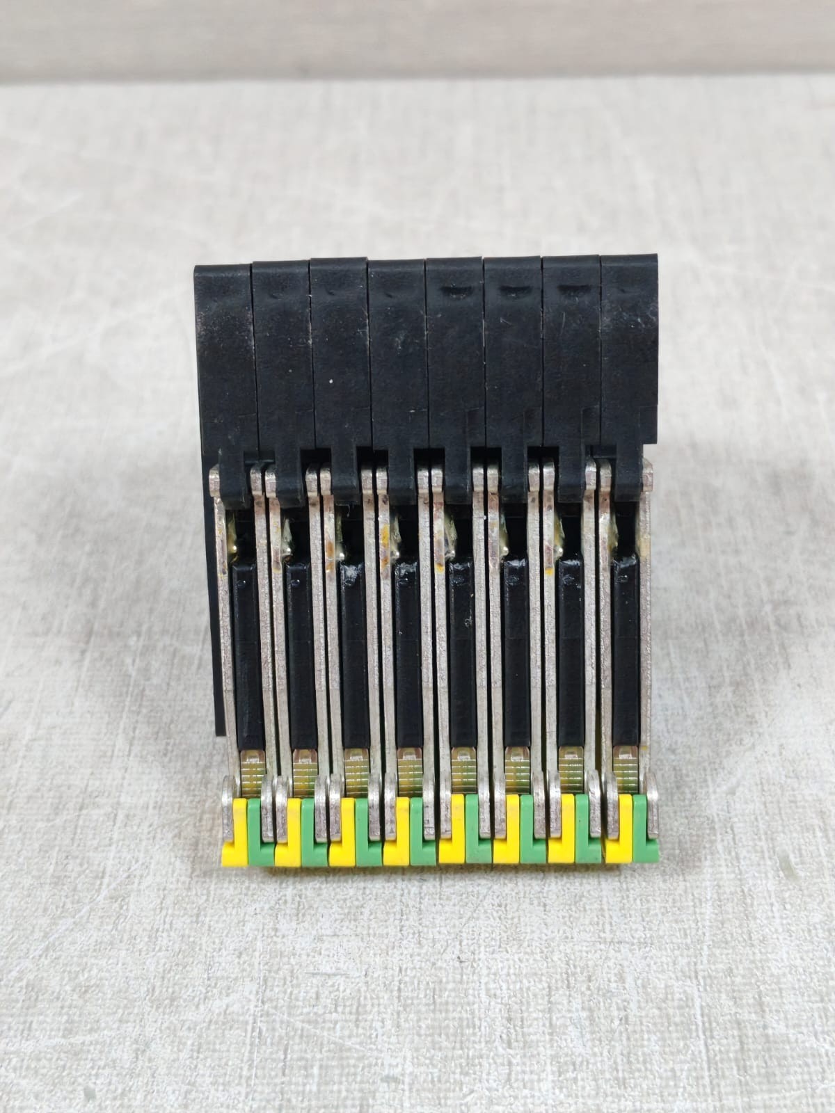 Phoenix Contact TT-SLKK5 PHOENIX CONTACT TT-SLKK5 MODULAR TERMINAL BLOCK 24DC 9