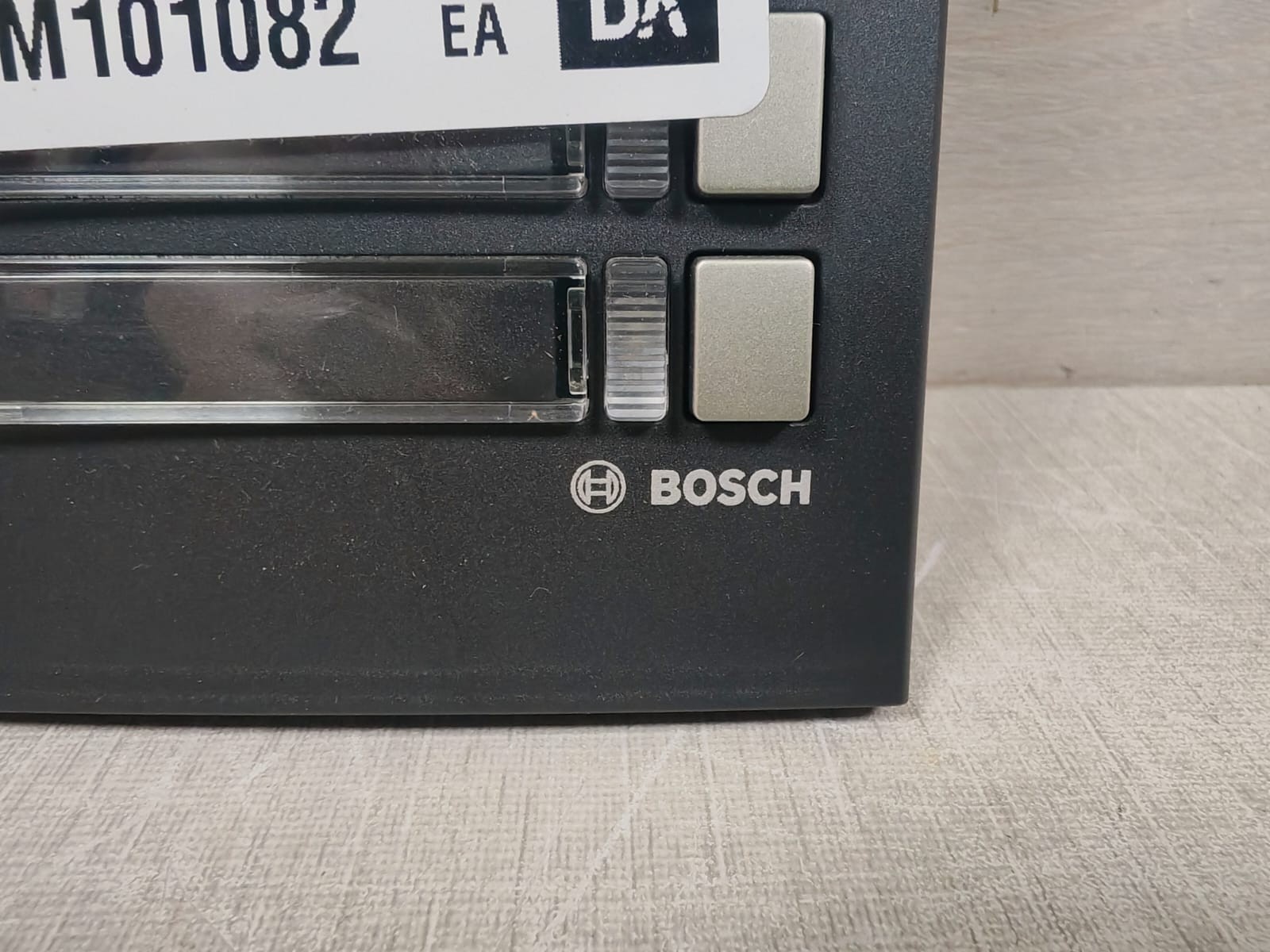 Bosch LBB/4432/00 BOSCH LBB/4432/00 CALL STATION KEYPAD - WITH FILTHY BOX 3
