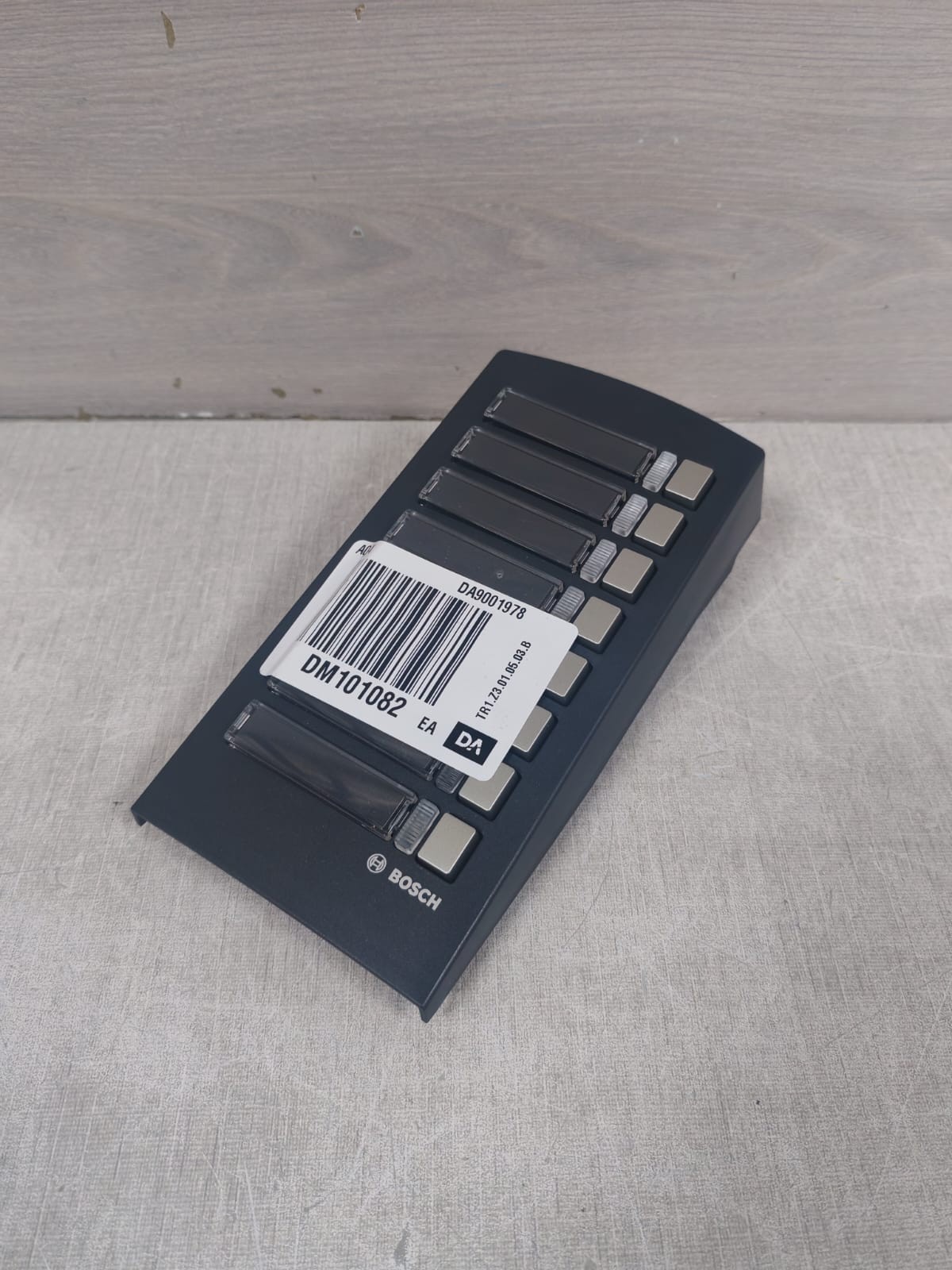 Bosch LBB/4432/00 BOSCH LBB/4432/00 CALL STATION KEYPAD - WITH FILTHY BOX 6