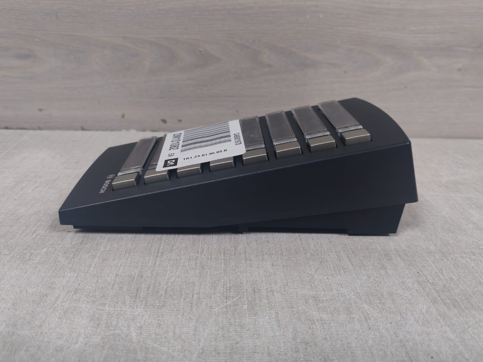 Bosch LBB/4432/00 BOSCH LBB/4432/00 CALL STATION KEYPAD - WITH FILTHY BOX 9