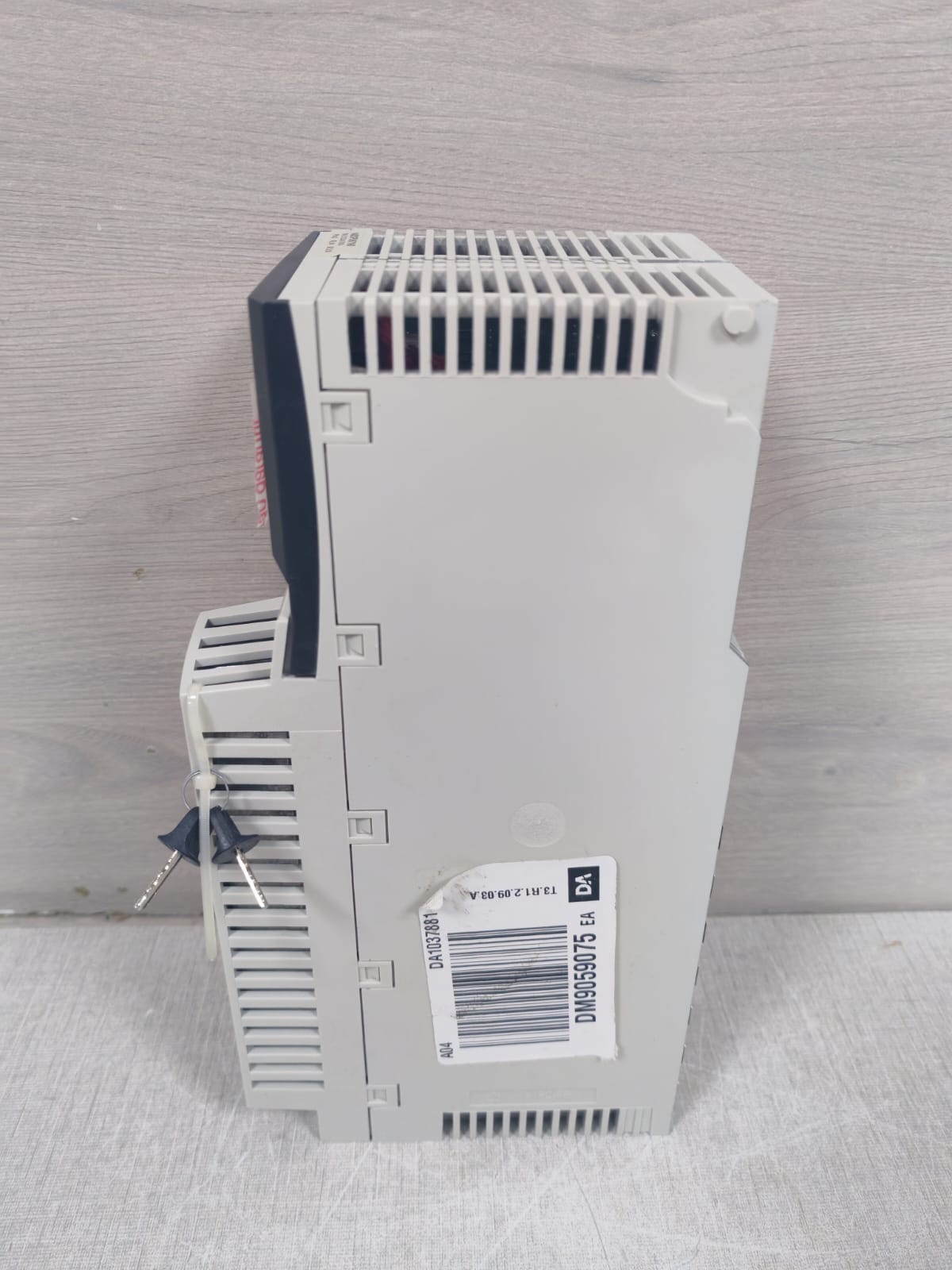 Schneider 140CPU67160 Schneider Electric 140CPU67160 Hot Standby Controller PV:43 RL:54 SV:3.50 10