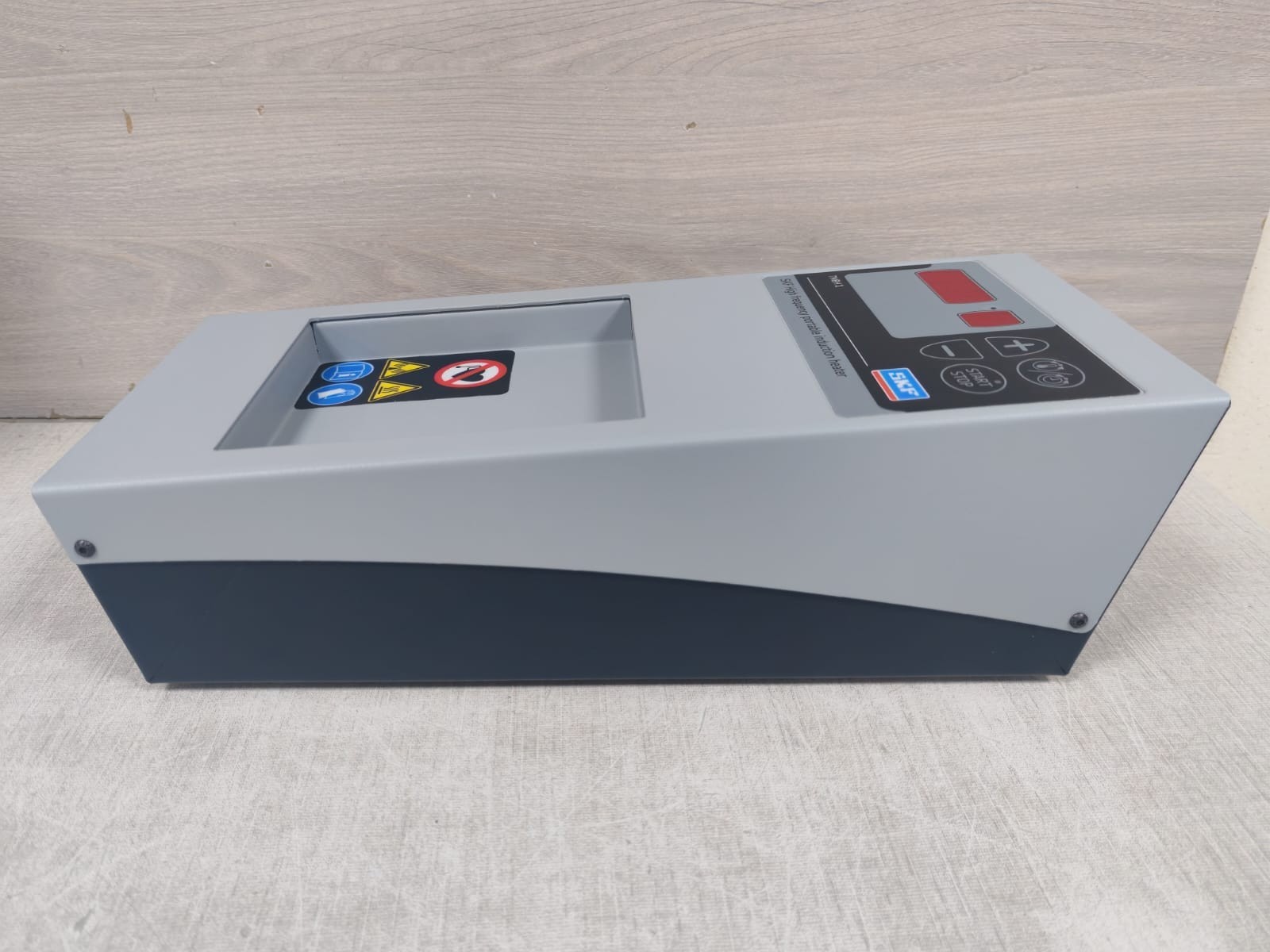 SKF TMBH1 SKF TMBH1 HIGH FREQUENCY PORTABLE INDUCTION HEATER 100-240V 9