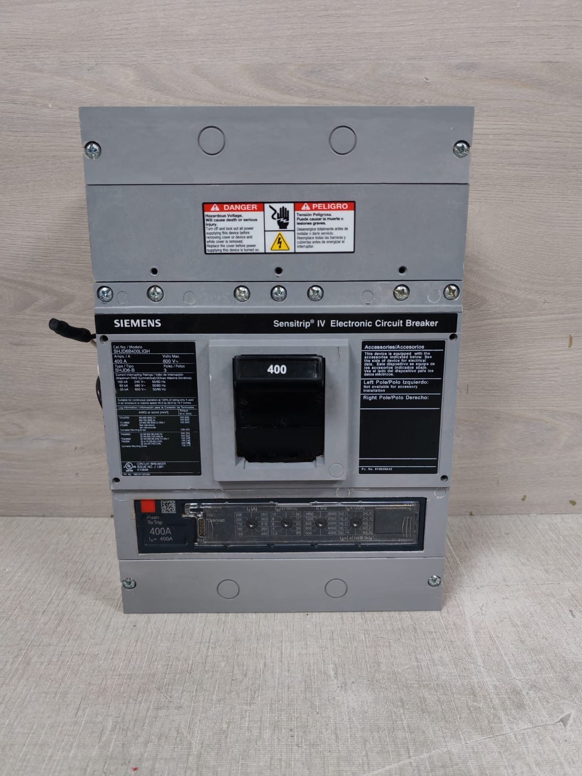 SIEMENS SHJD6-B / SHJD6B400LIGH 400A 600V SENSITRIP IV CIRCUIT BREAKER
