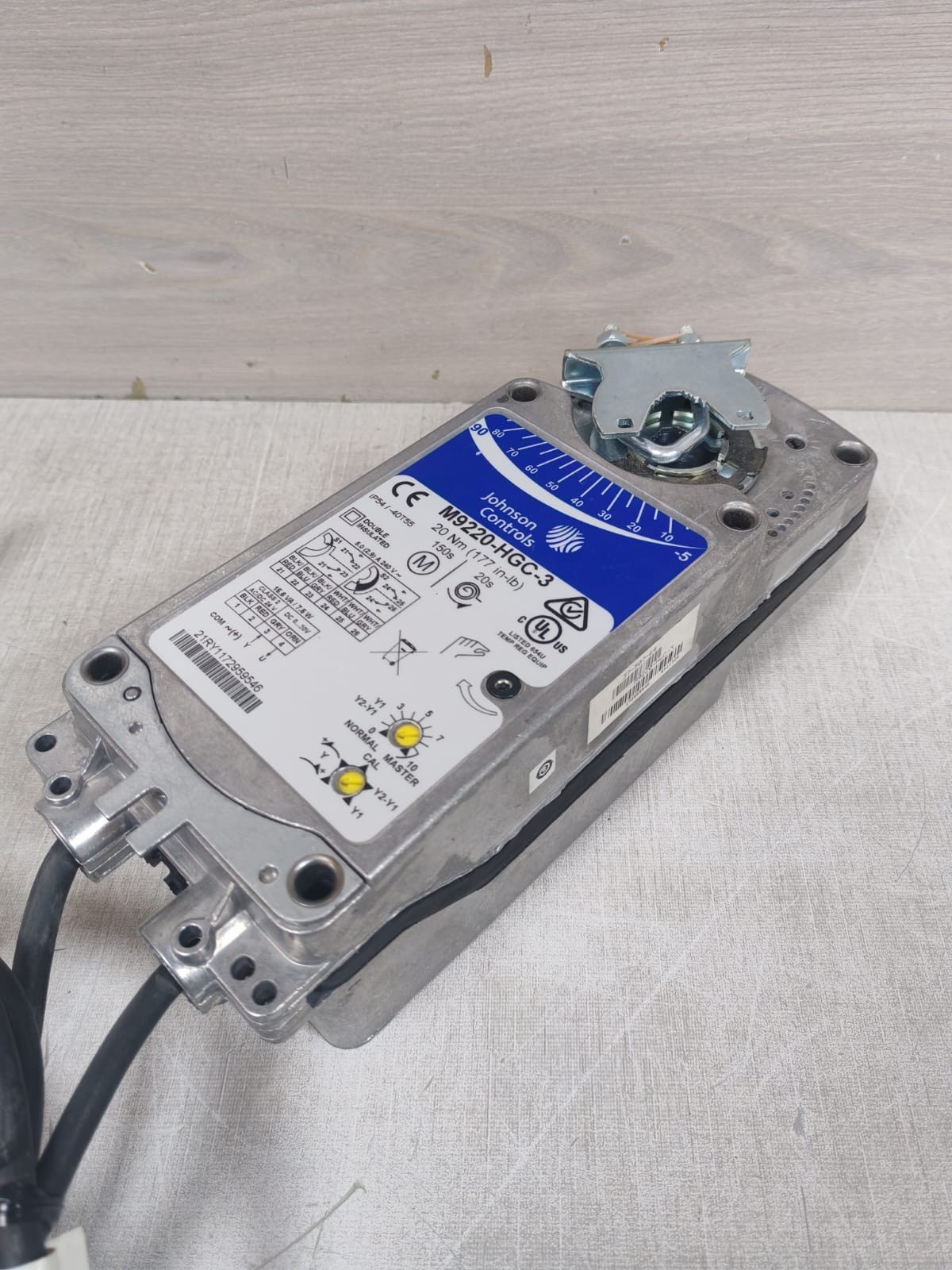 Johnson Controls M9220-HGC-3 JOHNSON CONTROLS M9220-HGC-3 ELECTRIC ACTUATOR 4