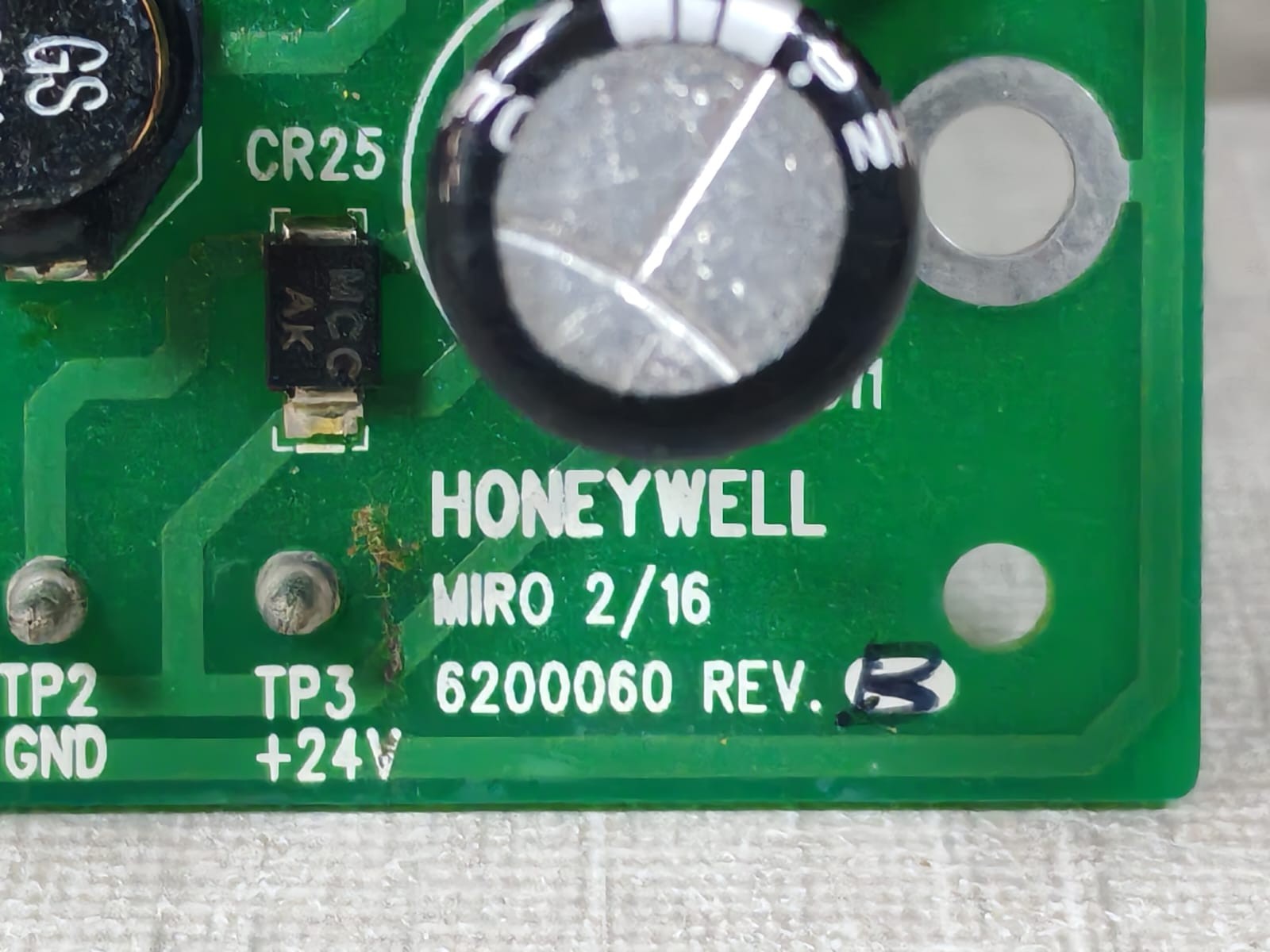 Honeywell MIRO 2/16 HH Honeywell/Nexwatch Nexsentry MIRO 2/16 HH 6200060 Rev.B 3